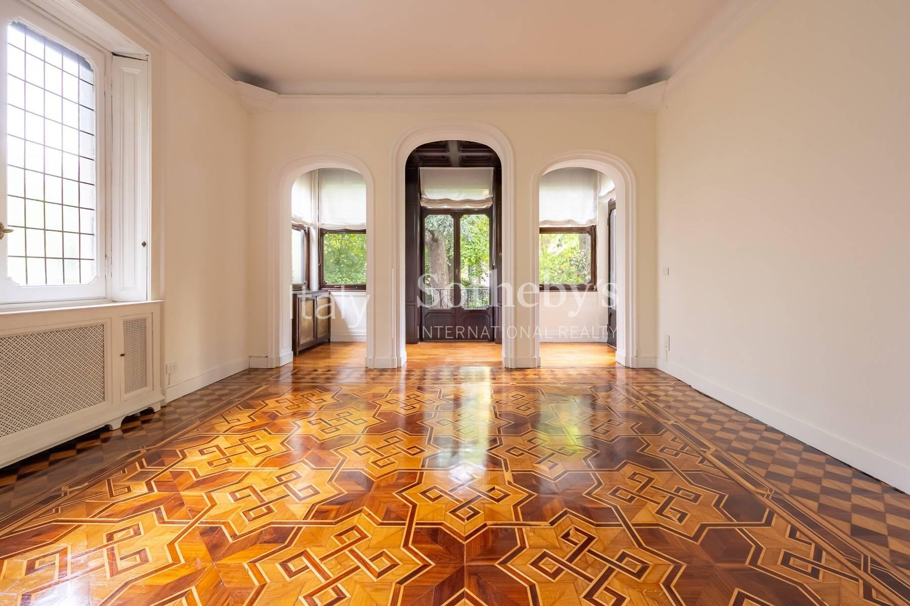 Beautiful apartment with garden in a period building - 8