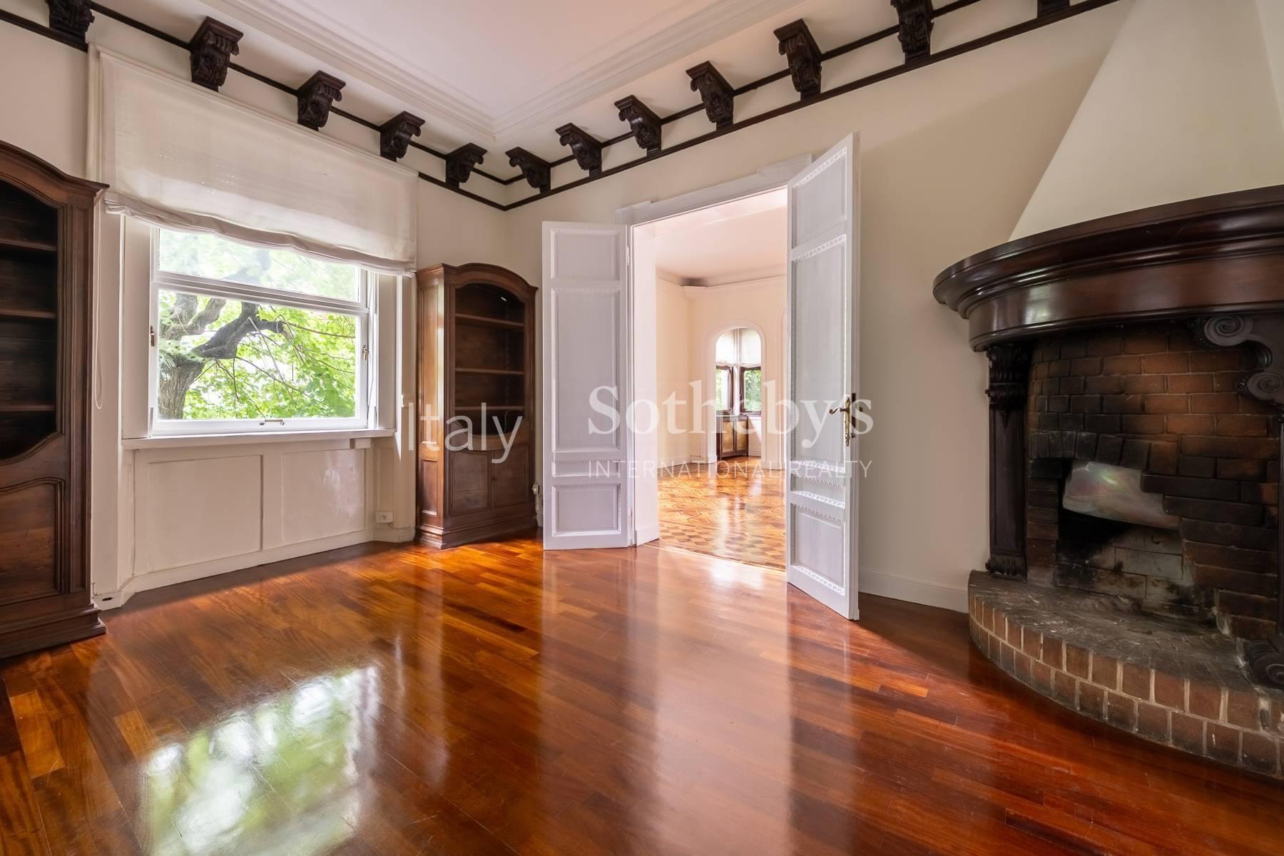 Beautiful apartment with garden in a period building - 4