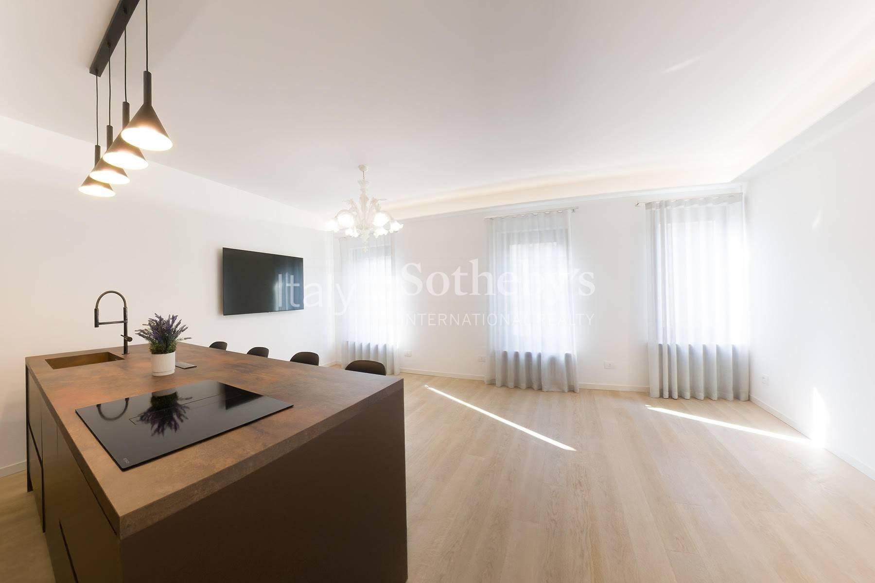 Luminoso appartamento ristrutturato a pochi passi dall'Arena, in vendita, Verona | Sotheby’s Realty Italy - 3