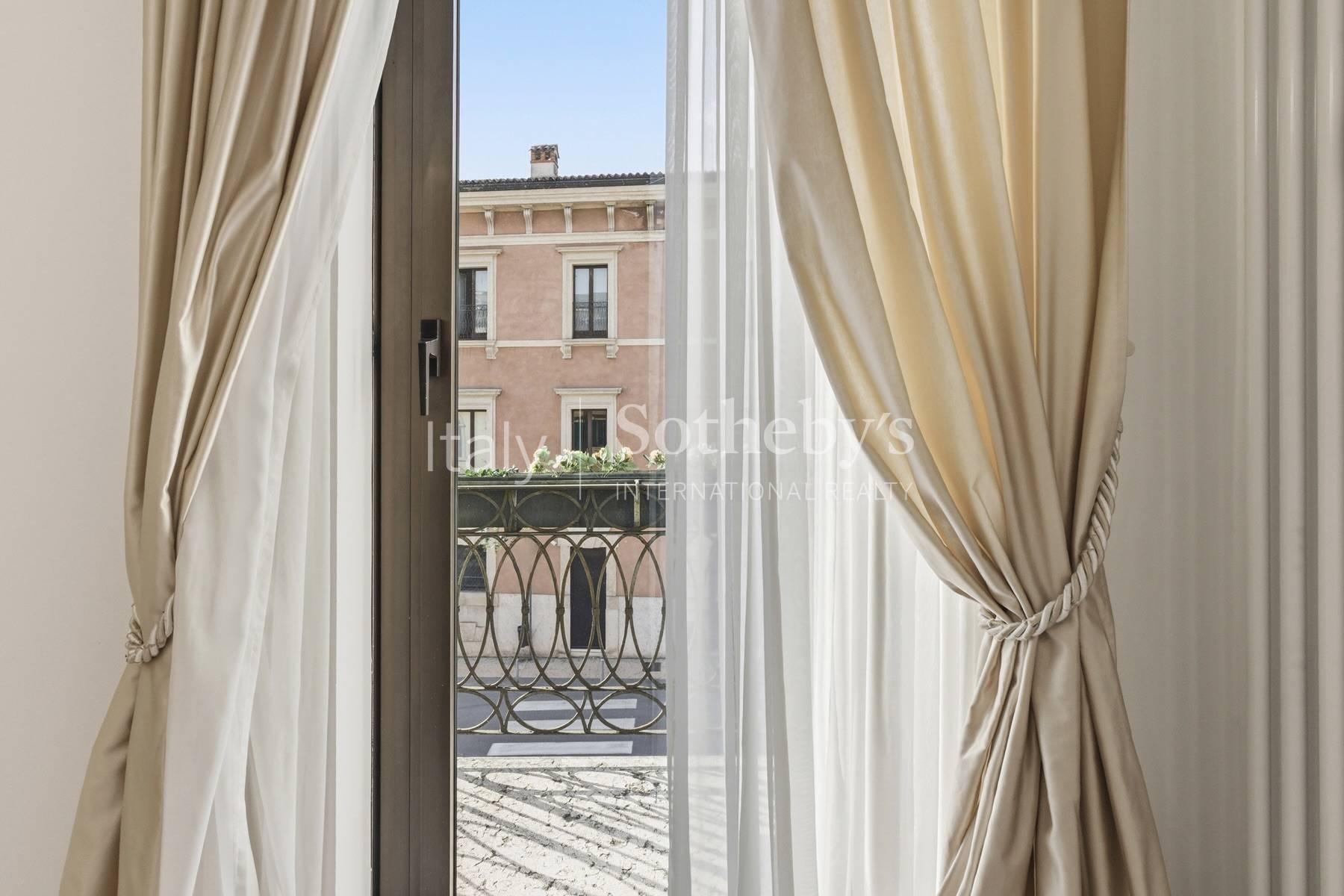Luminoso appartamento ristrutturato a pochi passi dall'Arena, in vendita, Verona | Sotheby’s Realty Italy - 8
