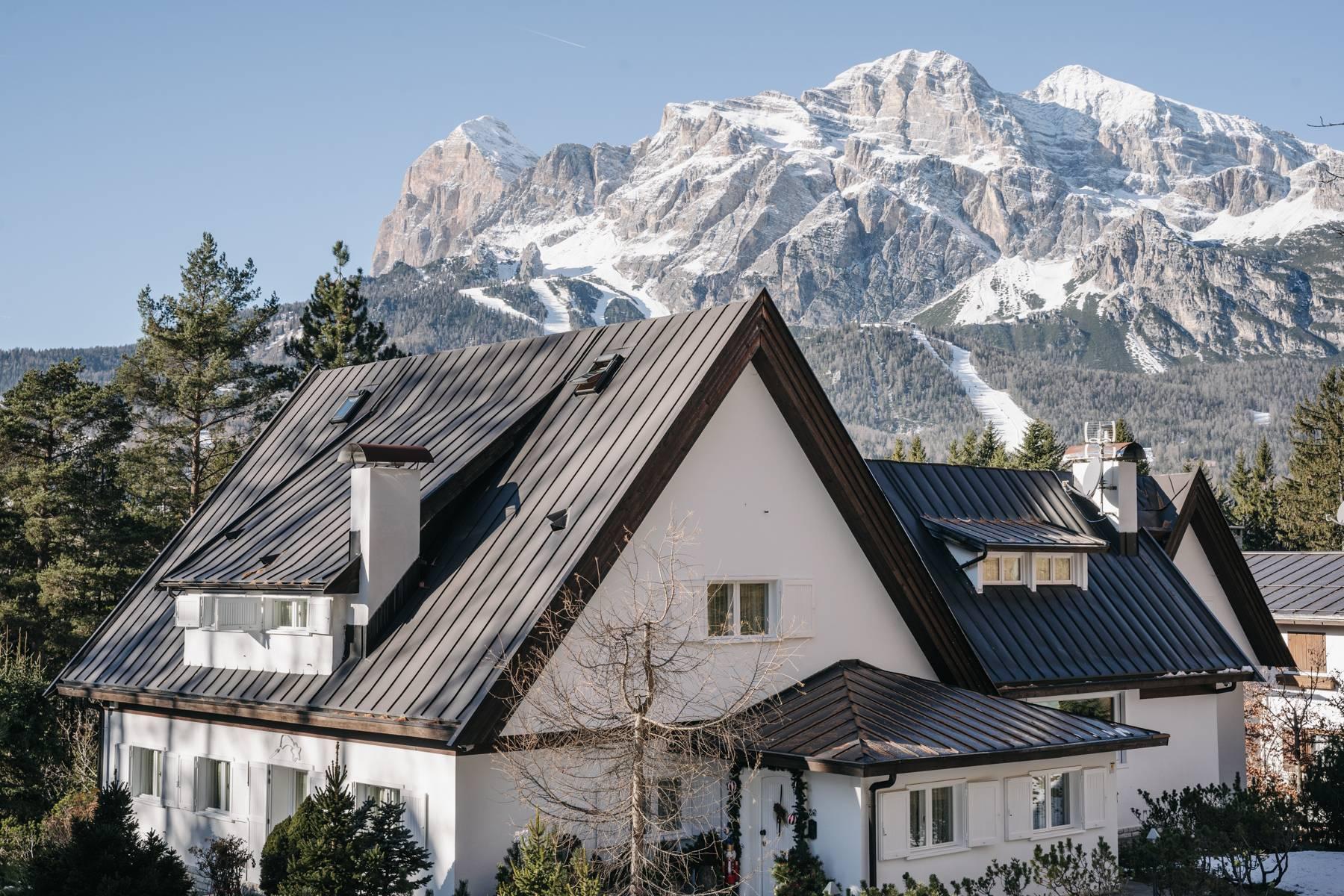 Opportunità di Investimento per albergo di charme a Cortina - 1