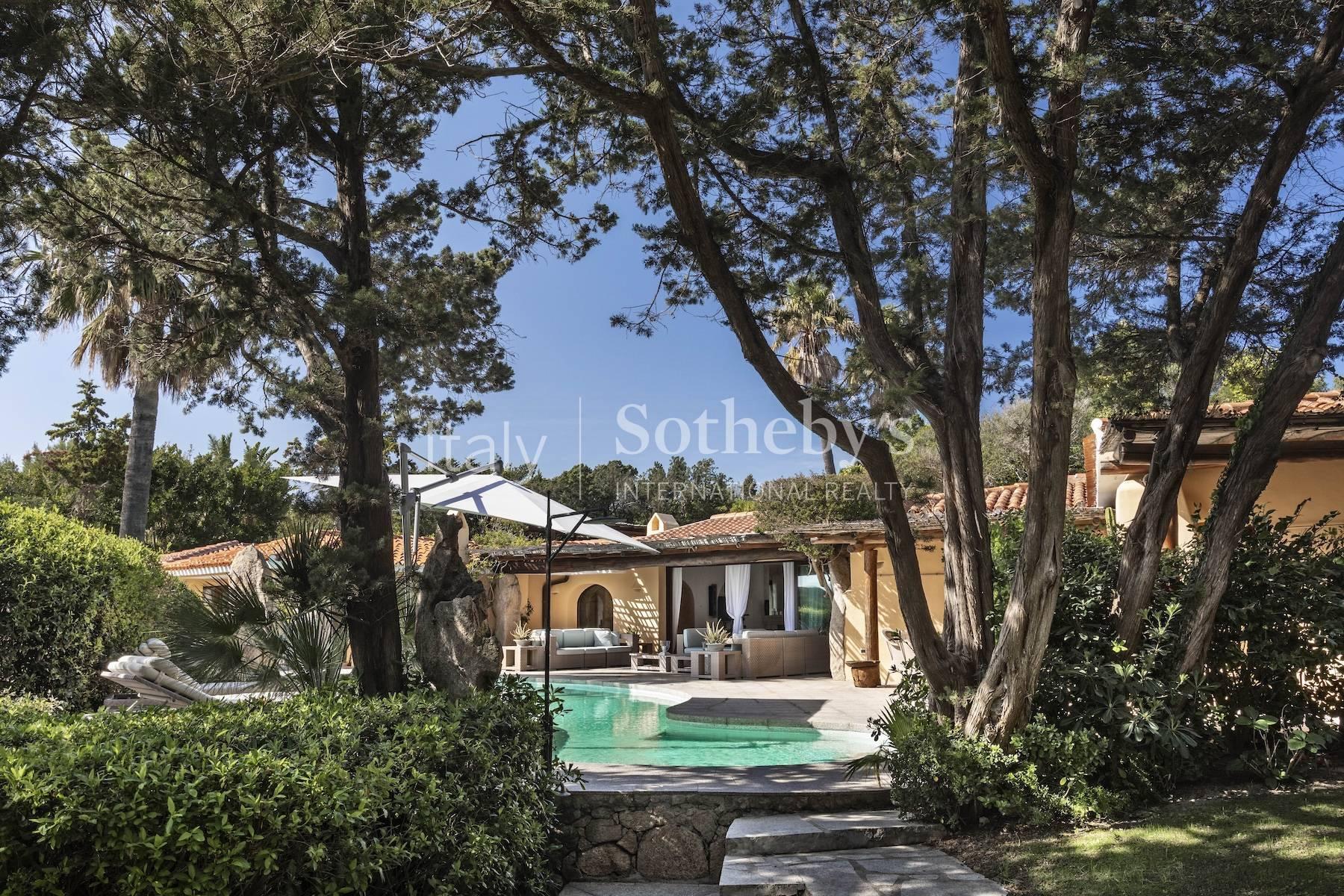Elegante villa sul mare a Romazzino, in vendita, Arzachena | Sotheby’s Realty Italy - 21