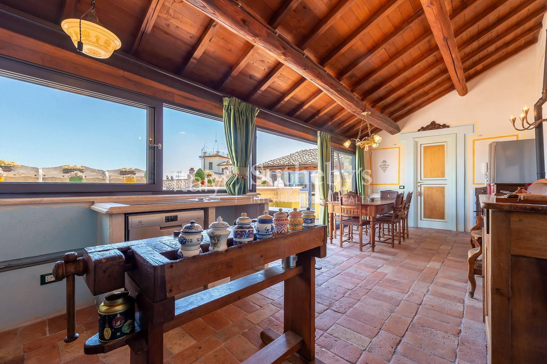 Appartamento del Settecento con terrazzo panoramico, in vendita, Civita Castellana | Sotheby’s Realty Italy - 4