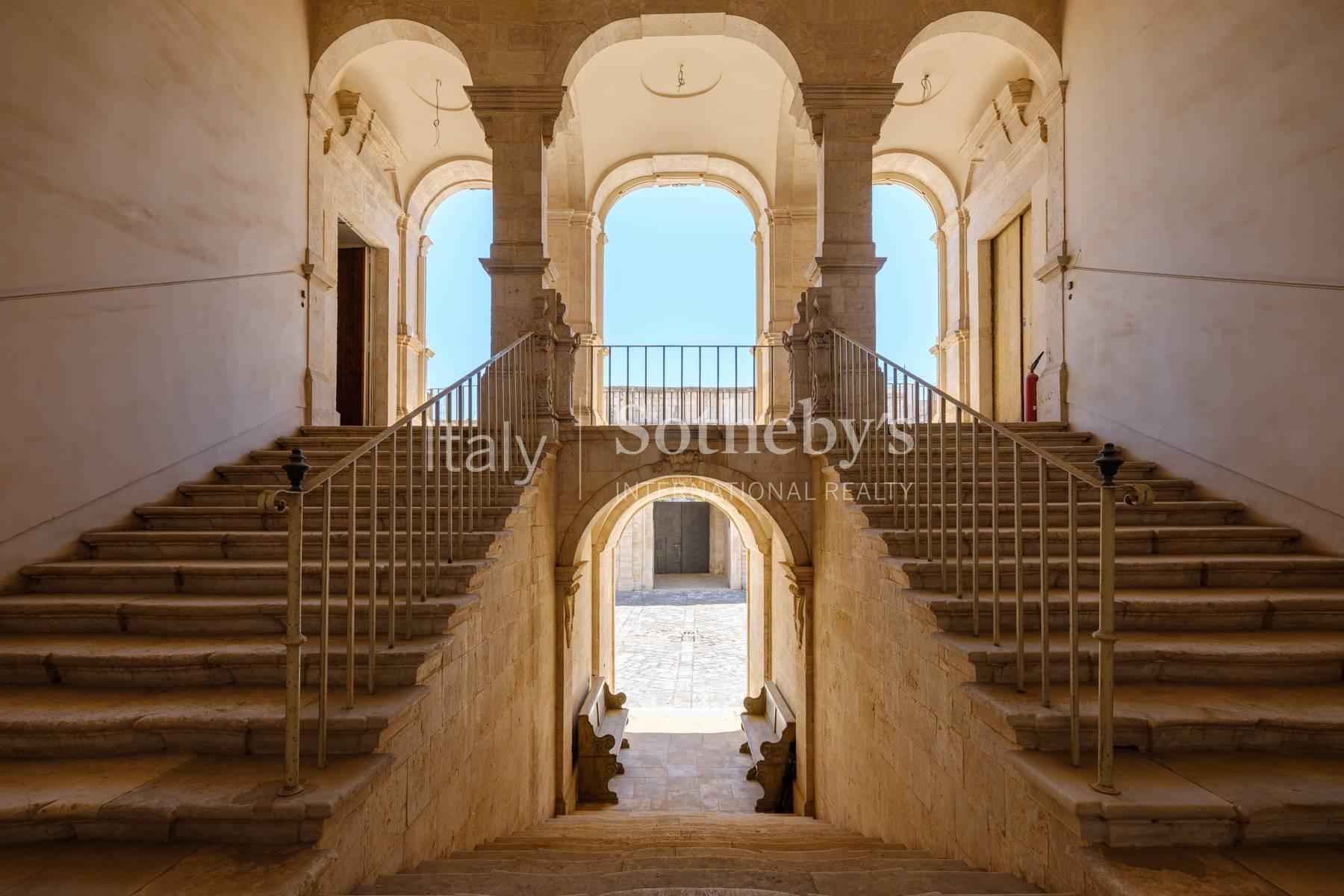 Palazzo storico con giardini per investimento hotel - 3