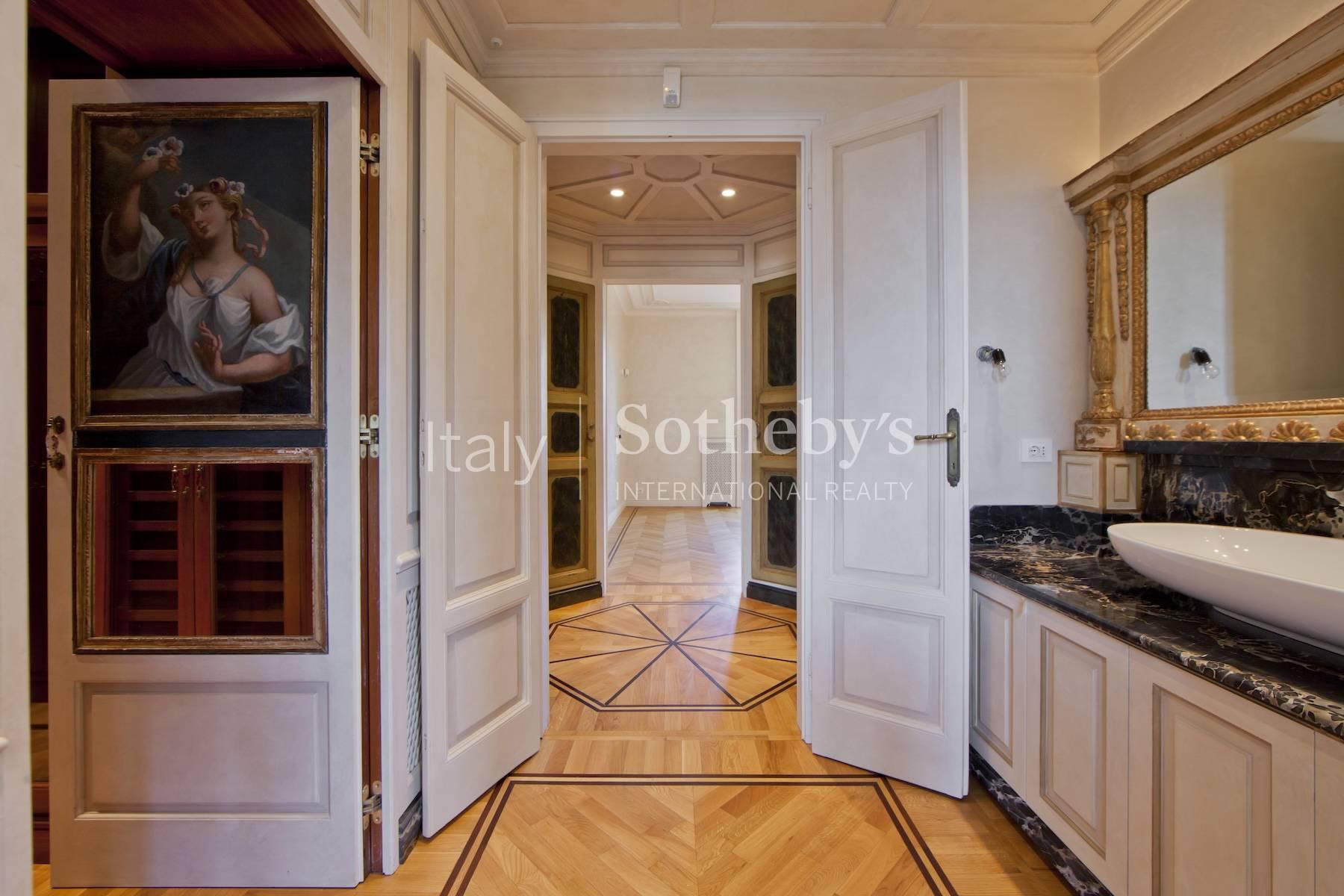 Timeless residence in historic palazzo - 6