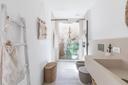 Villa con piscina e accesso diretto al mare e spiaggia, in vendita, Olbia | Sotheby’s Realty Italy - 25