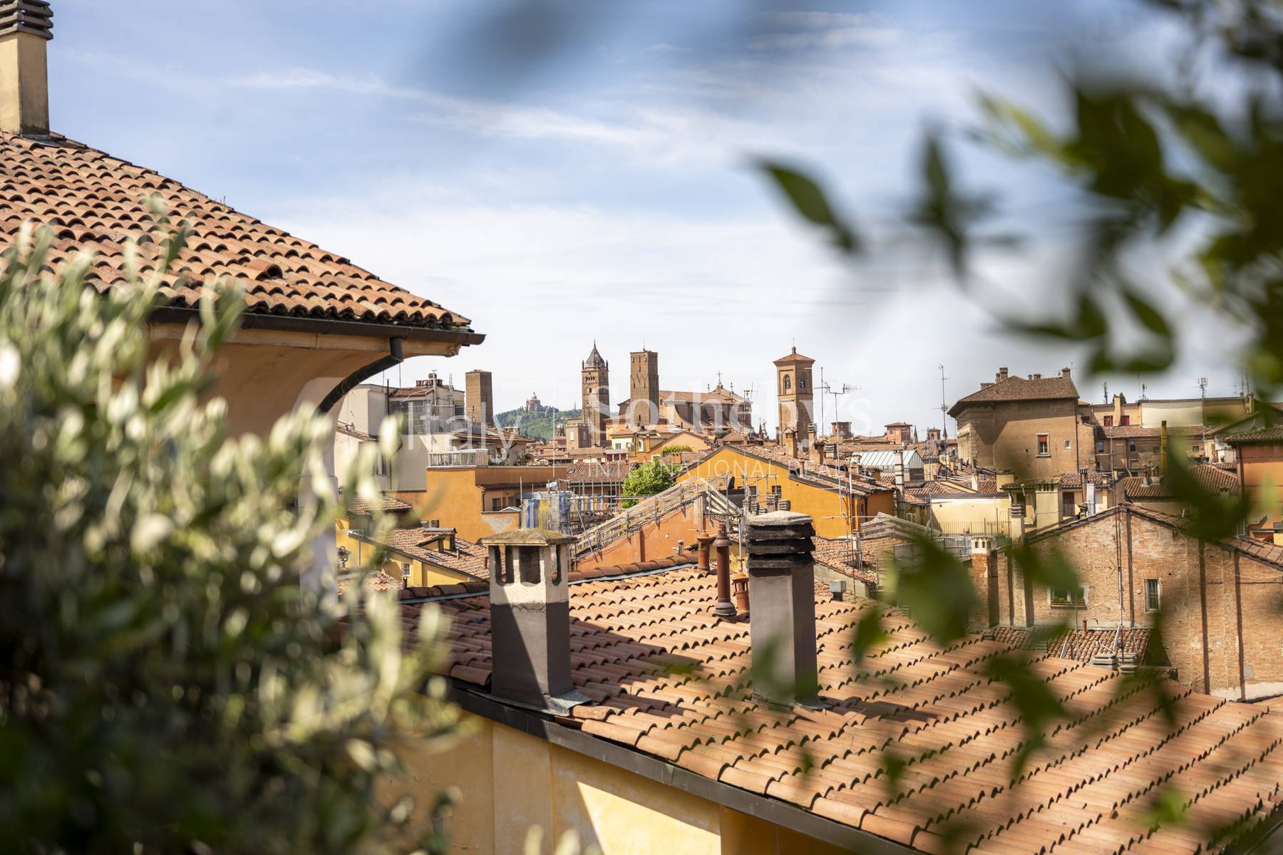 Appartamento con terrazza panoramica sui tetti di Bologna - 2
