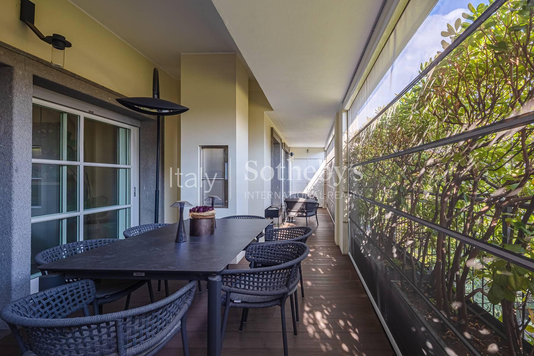 Furnished penthouse with terrace and pool in Brera district - 7