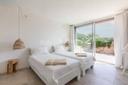 Villa con piscina e accesso diretto al mare e spiaggia, in vendita, Olbia | Sotheby’s Realty Italy - 18