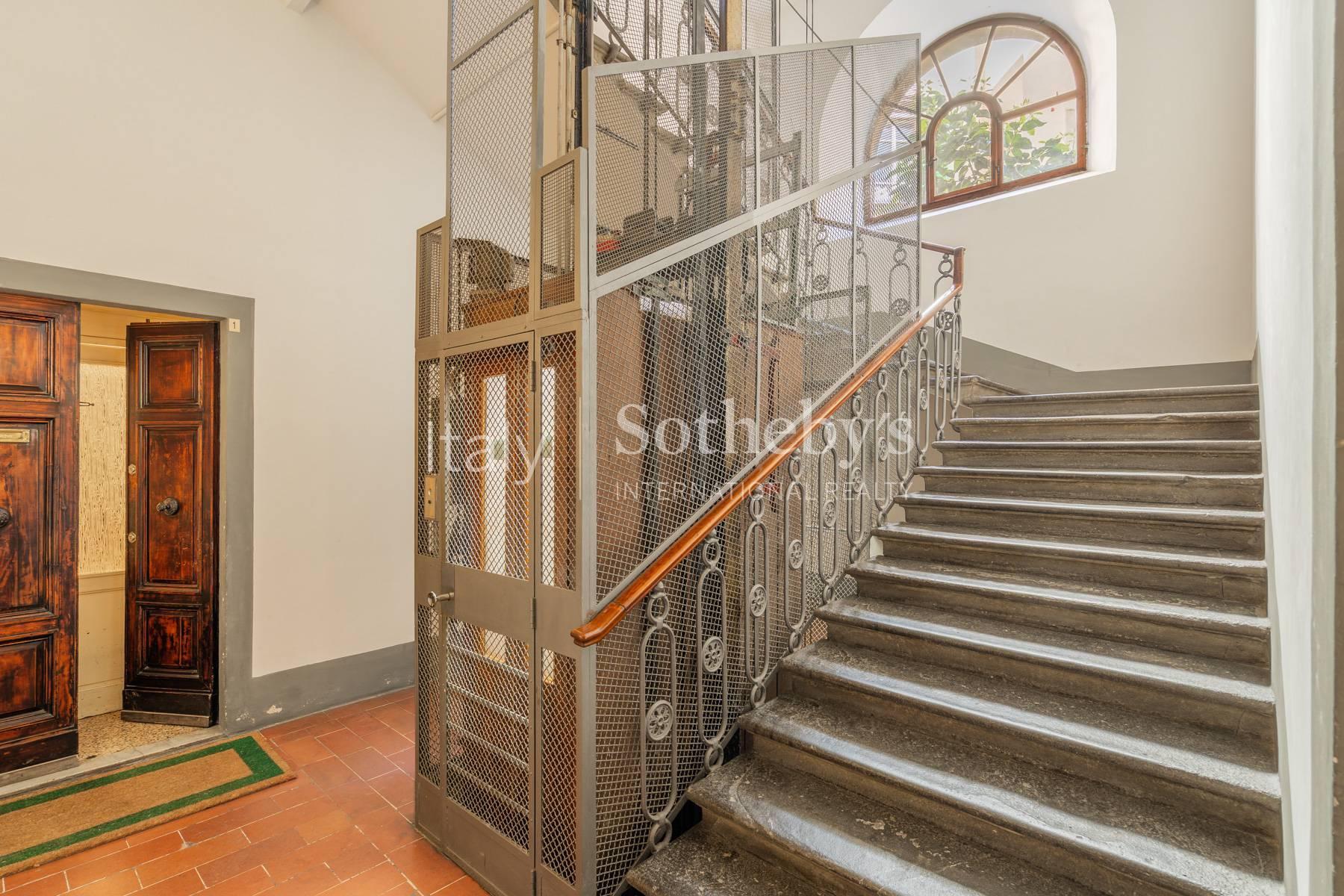Appartamento affrescato in storico palazzo vicino a Piazza Santa Croce, in affitto, Firenze | Sotheby’s Realty Italy - 21