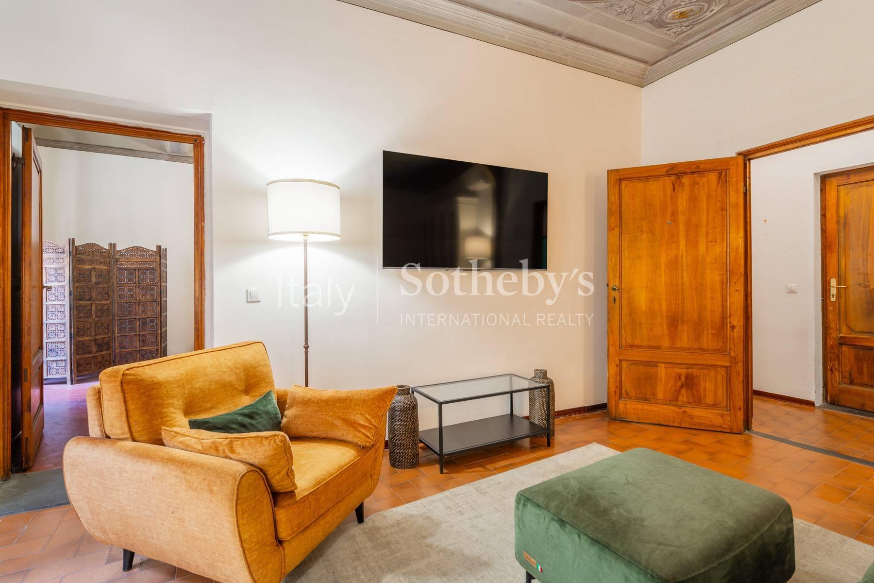 Appartamento affrescato in storico palazzo vicino a Piazza Santa Croce, in affitto, Firenze | Sotheby’s Realty Italy - 13