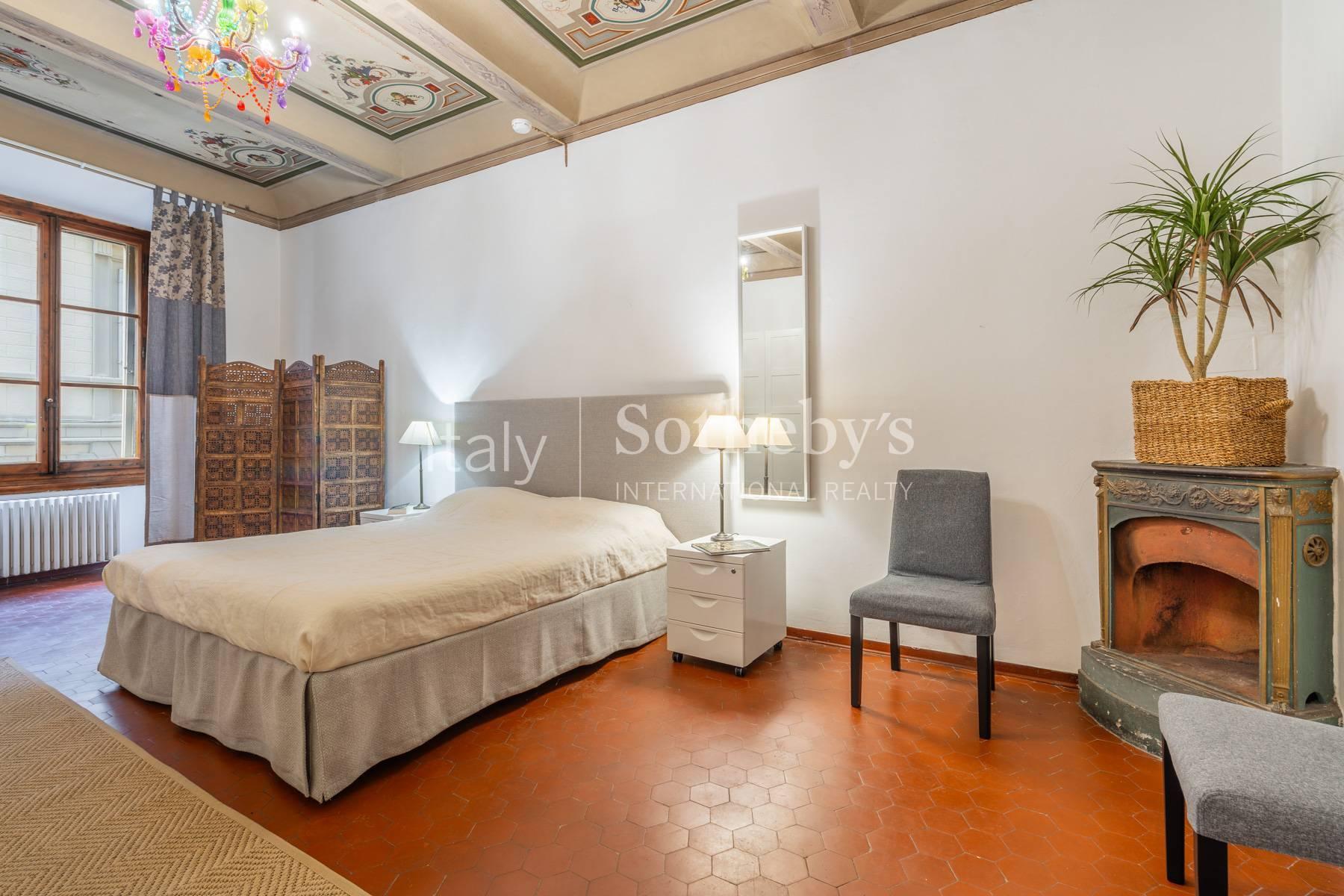Appartamento affrescato in storico palazzo vicino a Piazza Santa Croce, in affitto, Firenze | Sotheby’s Realty Italy - 8