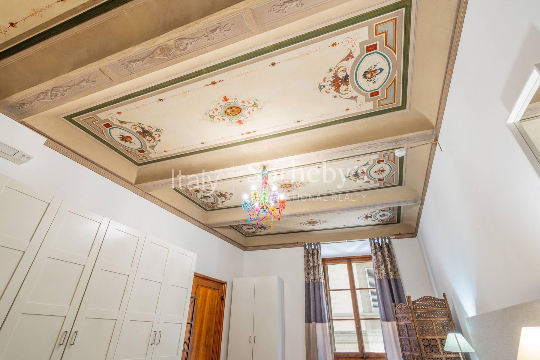 Appartamento affrescato in storico palazzo vicino a Piazza Santa Croce, in affitto, Firenze | Sotheby’s Realty Italy - 10