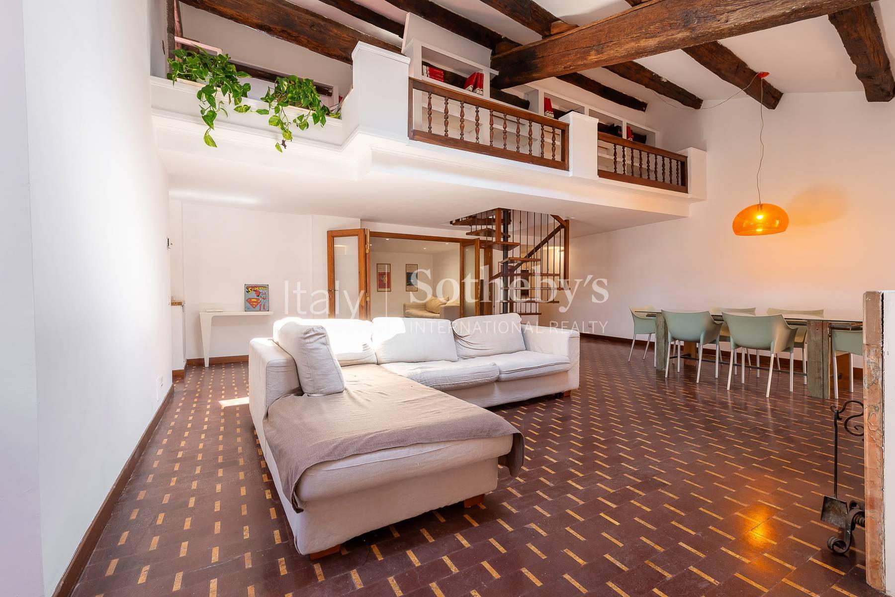 Residenza di charme con terrazzo a Trastevere, in vendita, Roma | Sotheby’s Realty Italy - 2