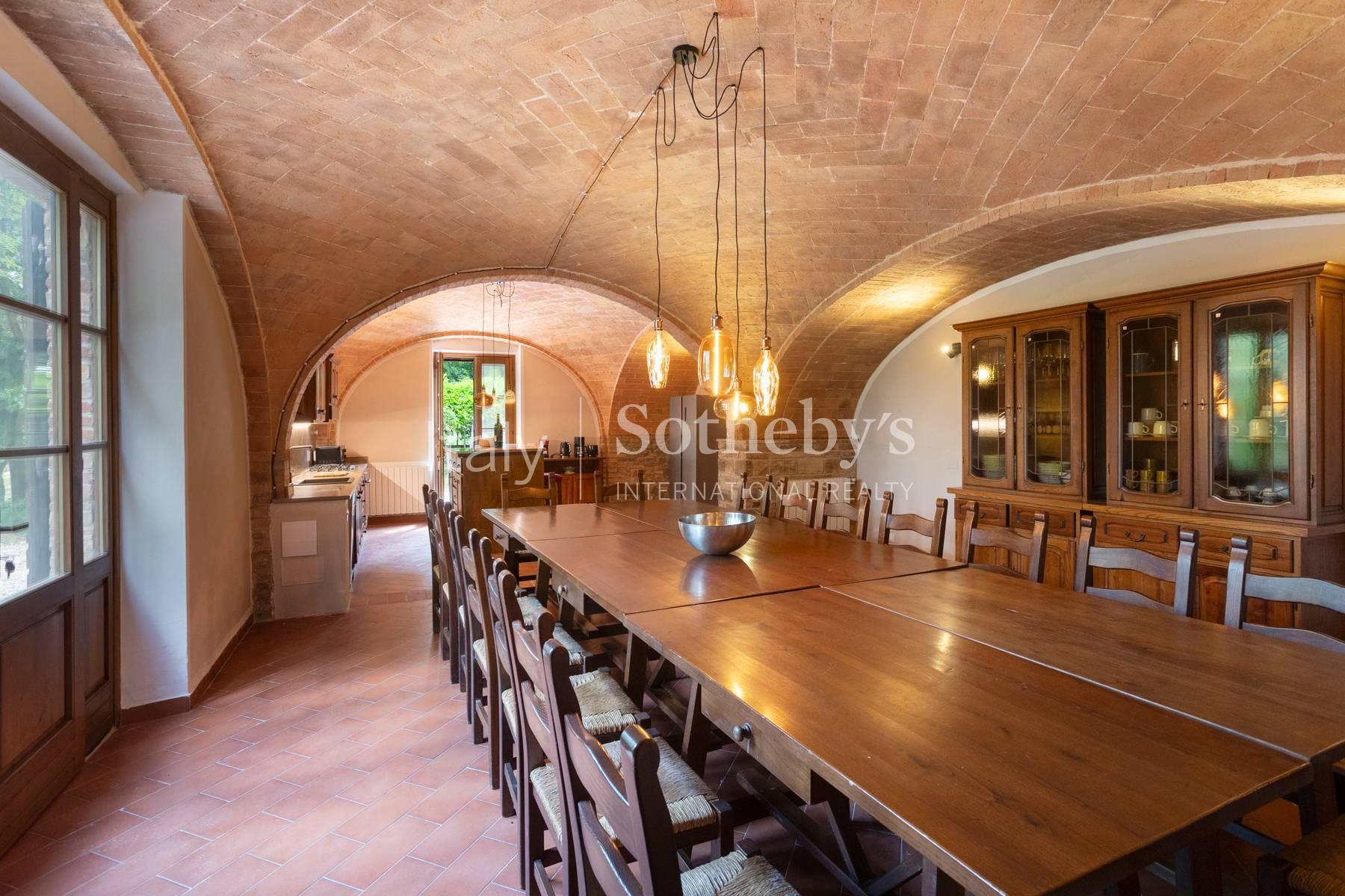 Refined wine estate with agritourism - 8