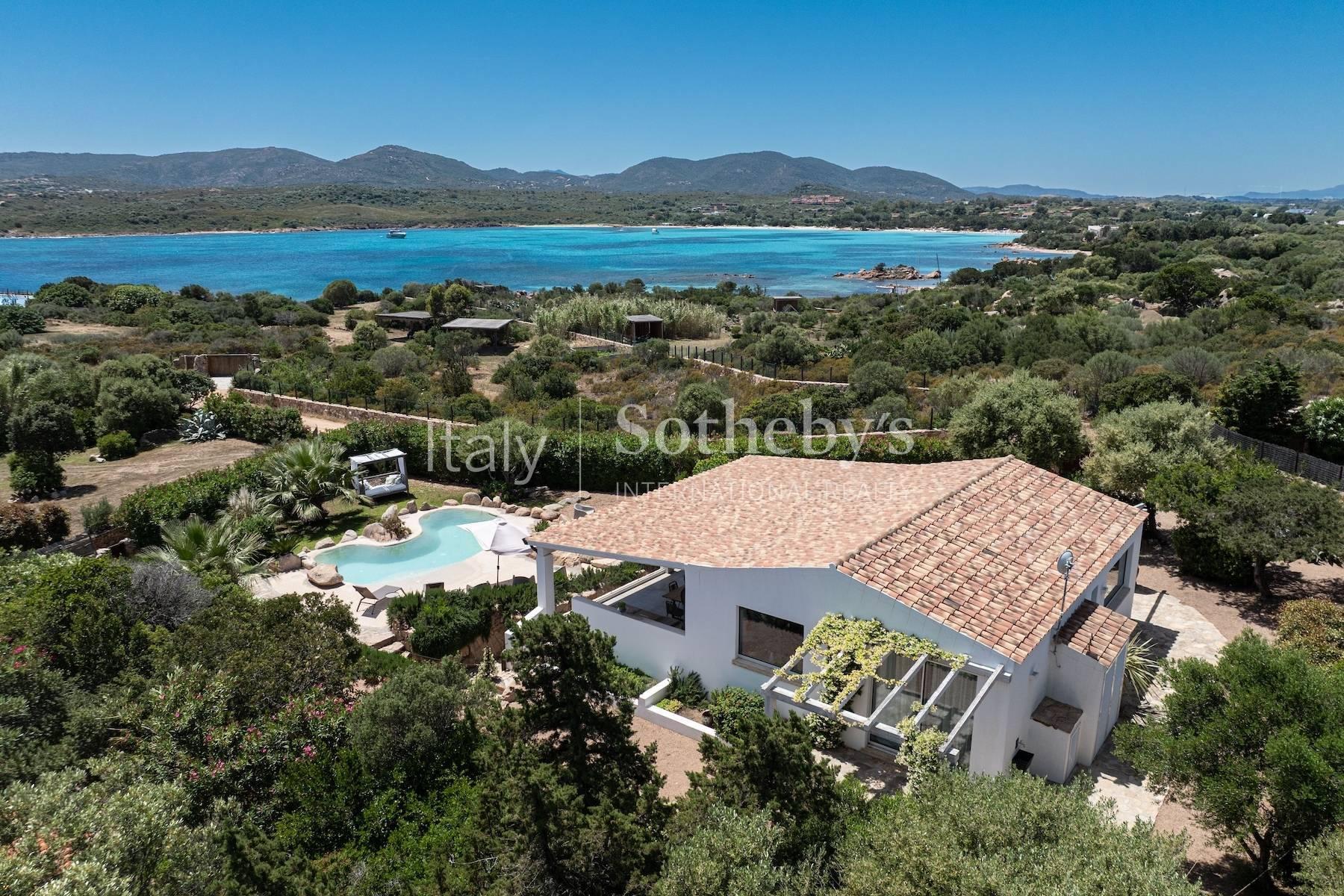 Villa con piscina e accesso diretto al mare e spiaggia, in vendita, Olbia | Sotheby’s Realty Italy - 27