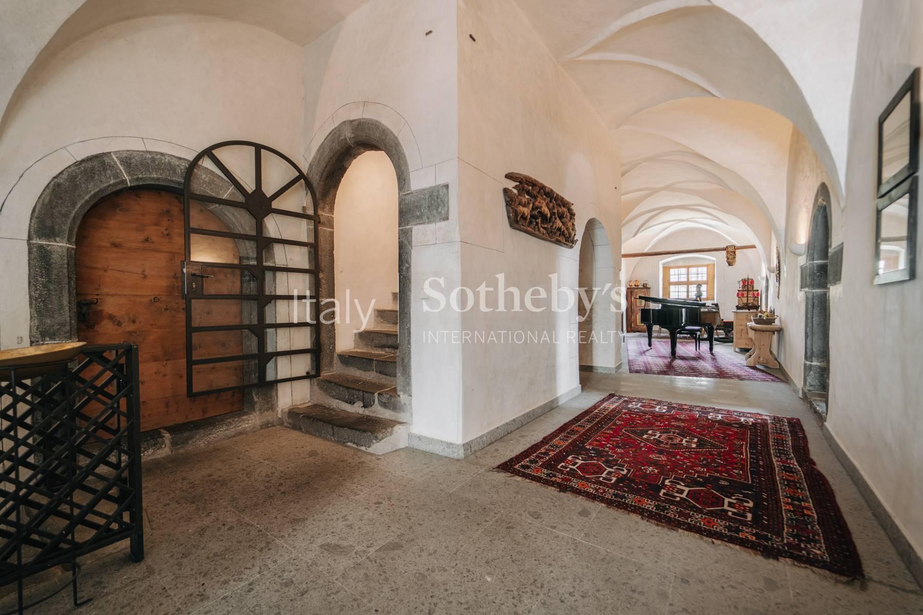 Un castello senza tempo nel cuore delle Dolomiti - 8