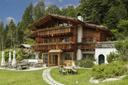 Chalet moderno immerso nelle Dolomiti trentine, in vendita, Pinzolo | Sotheby’s Realty Italy - 1
