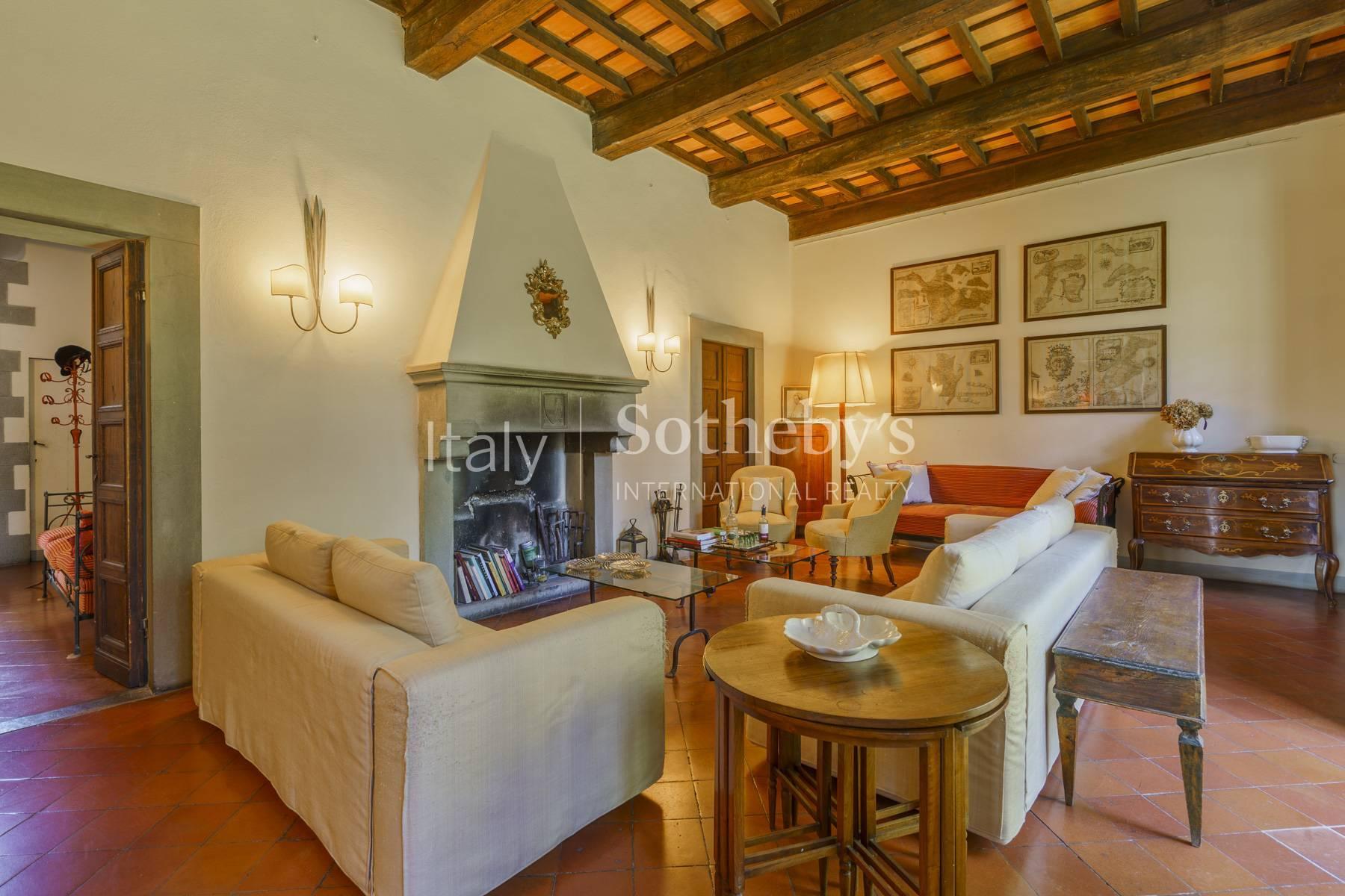 Prestigious estate with private pool - 5