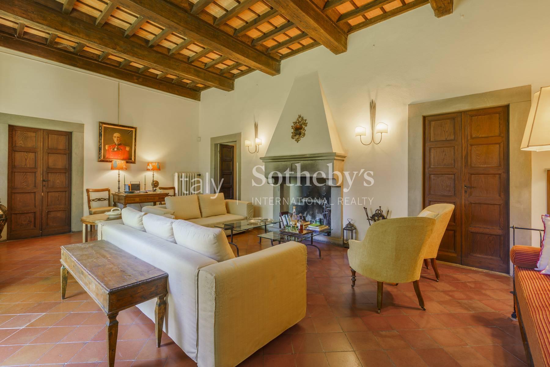 Prestigious estate with private pool - 6