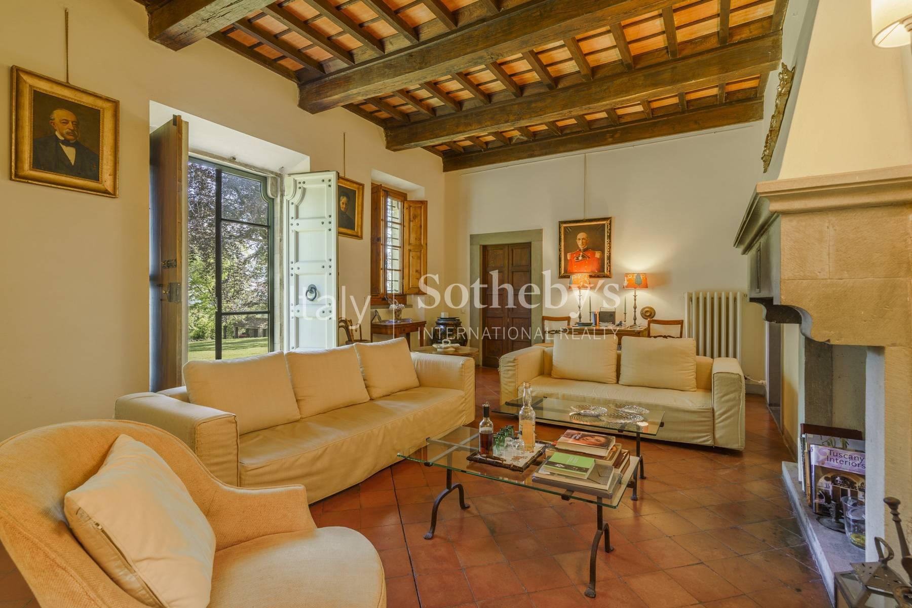 Prestigious estate with private pool - 7