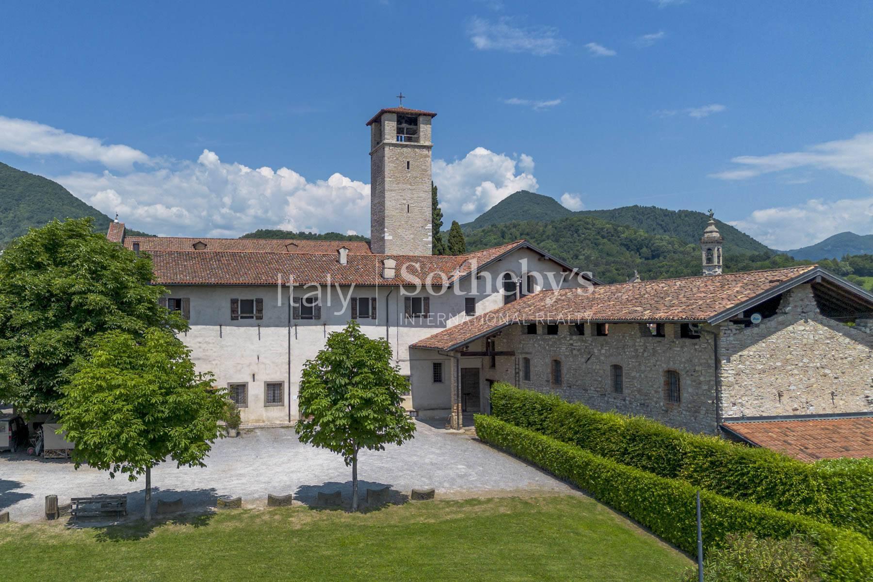 Historic agricultural estate with vineyards and heritage complex - 4