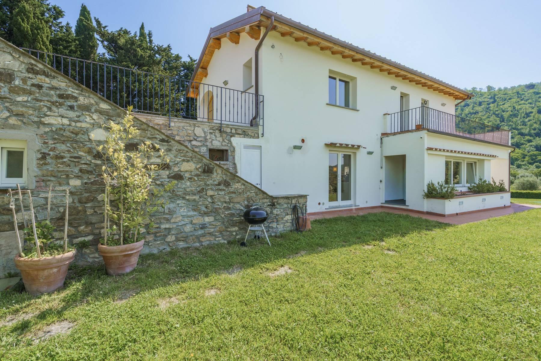 Villa con piscina e vista panoramica sulle colline di Fiesole - 1
