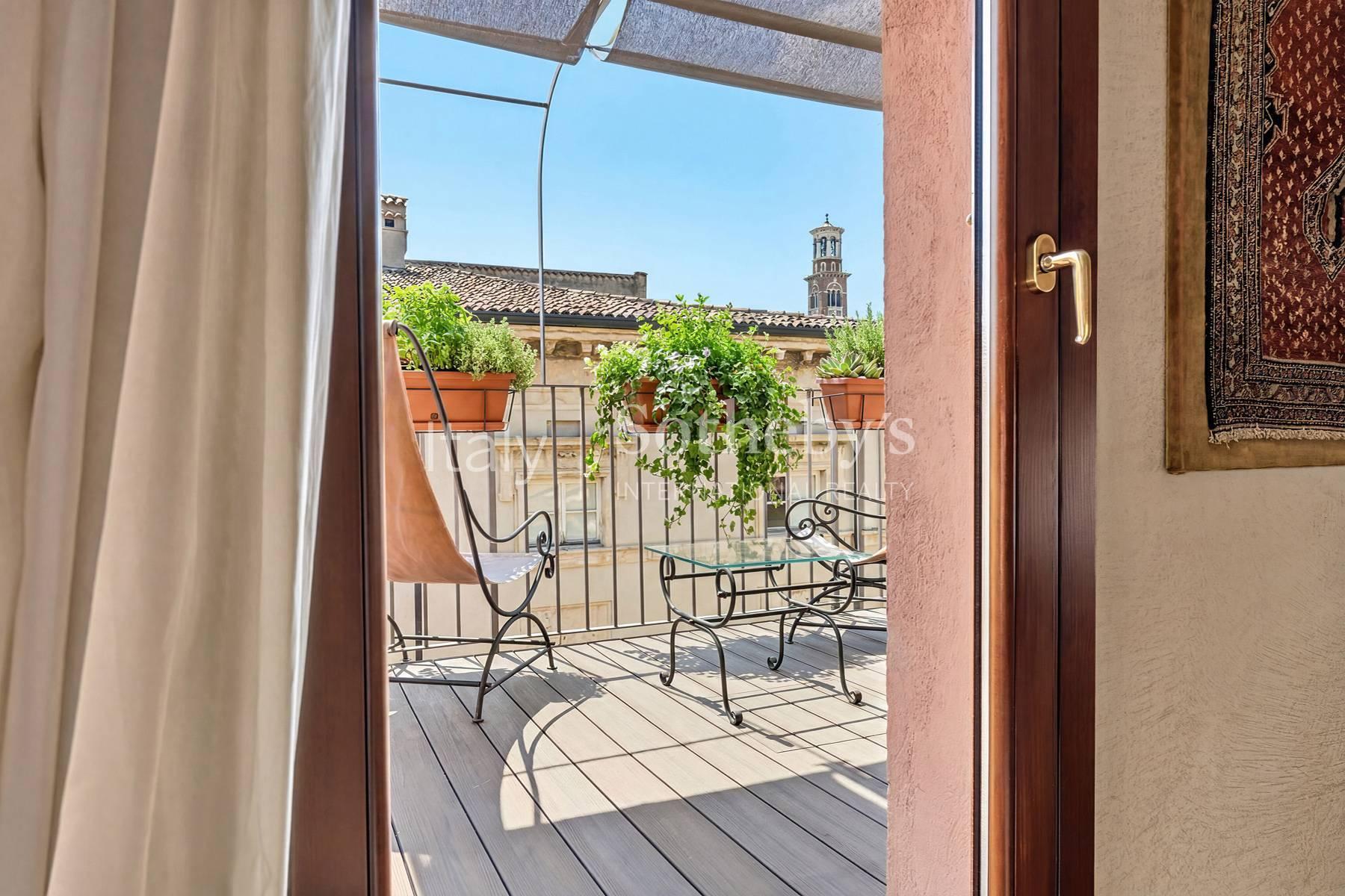 Prestigioso attico in palazzo storico nel cuore di Verona - 3