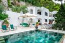 Opportunità di sviluppo ricettivo con vista sul golfo di Napoli, in vendita, Capri | Sotheby’s Realty Italy - 4