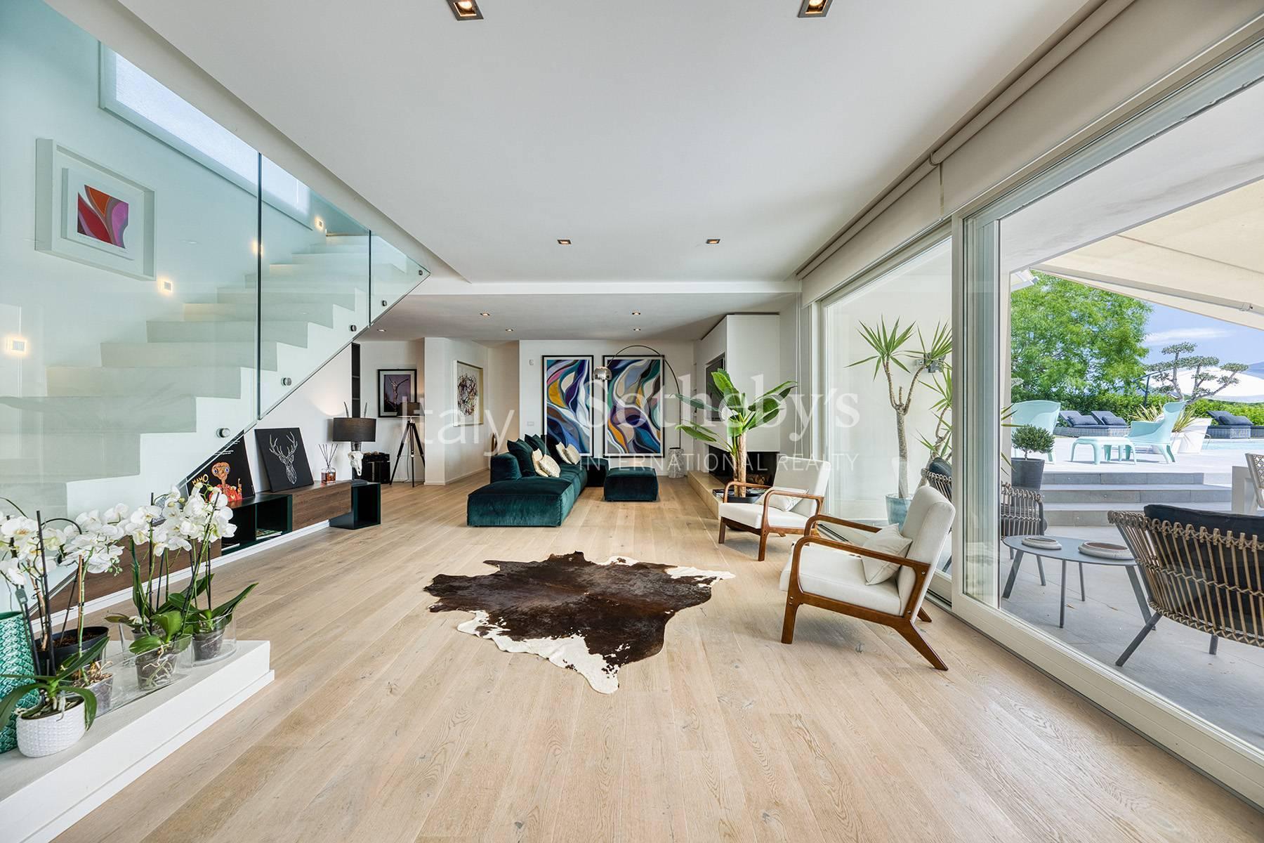 Residenza contemporanea di design immersa nella quiete - 6
