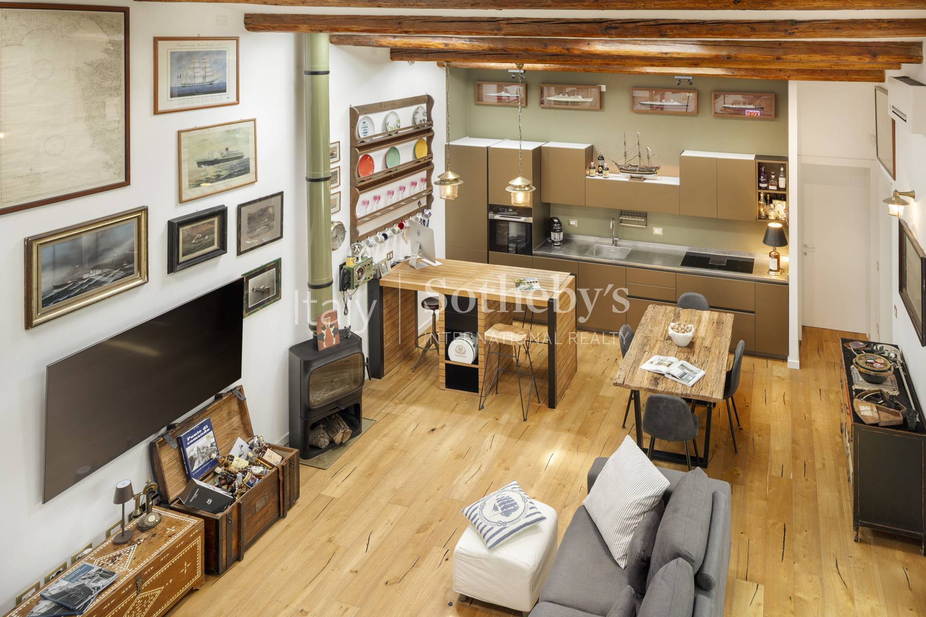 Loft contemporaneo con vasca idromassaggio - 3