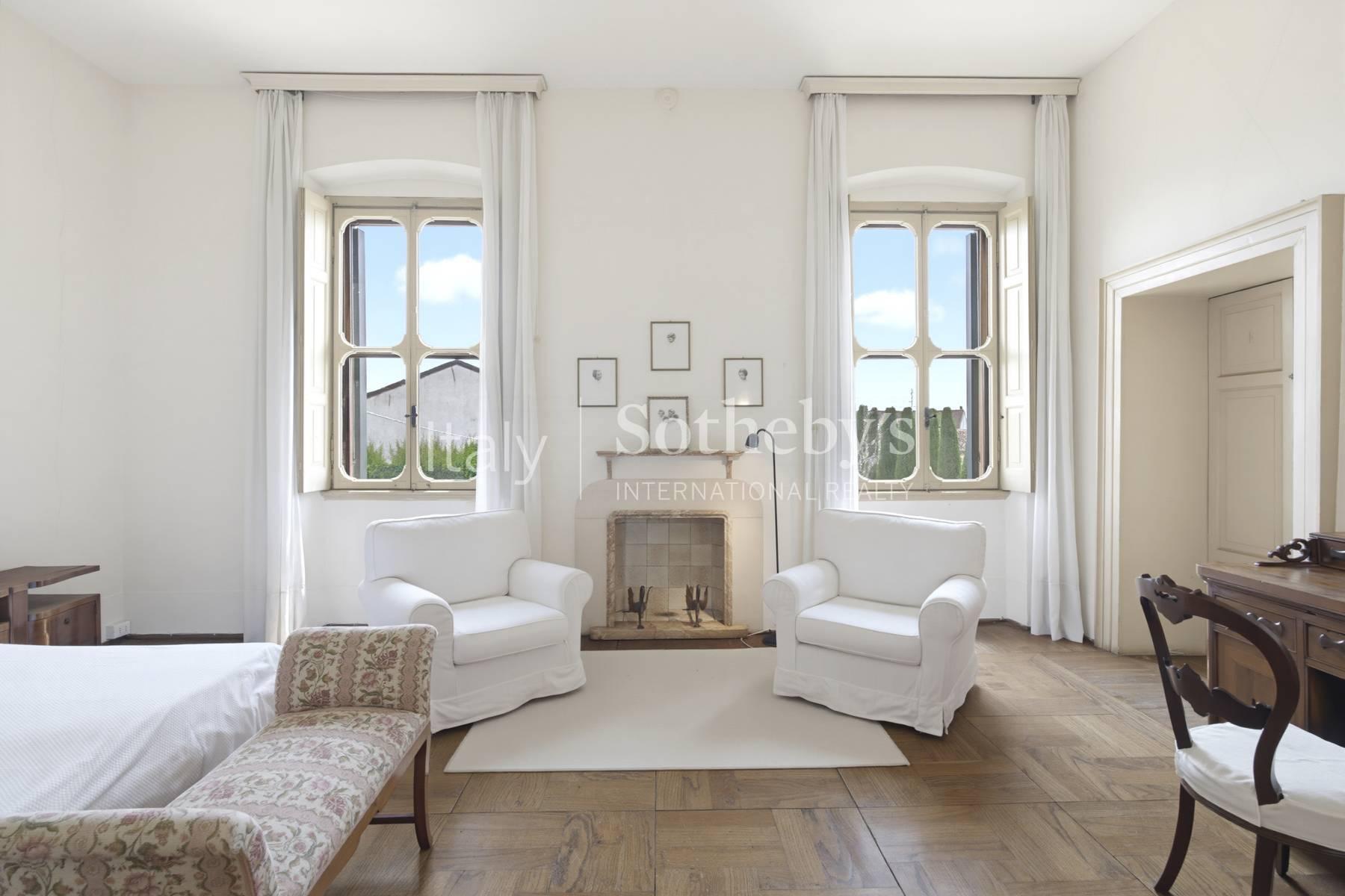 Villa in a historic rural courtyard with residences, park, and swimming pool. - 5