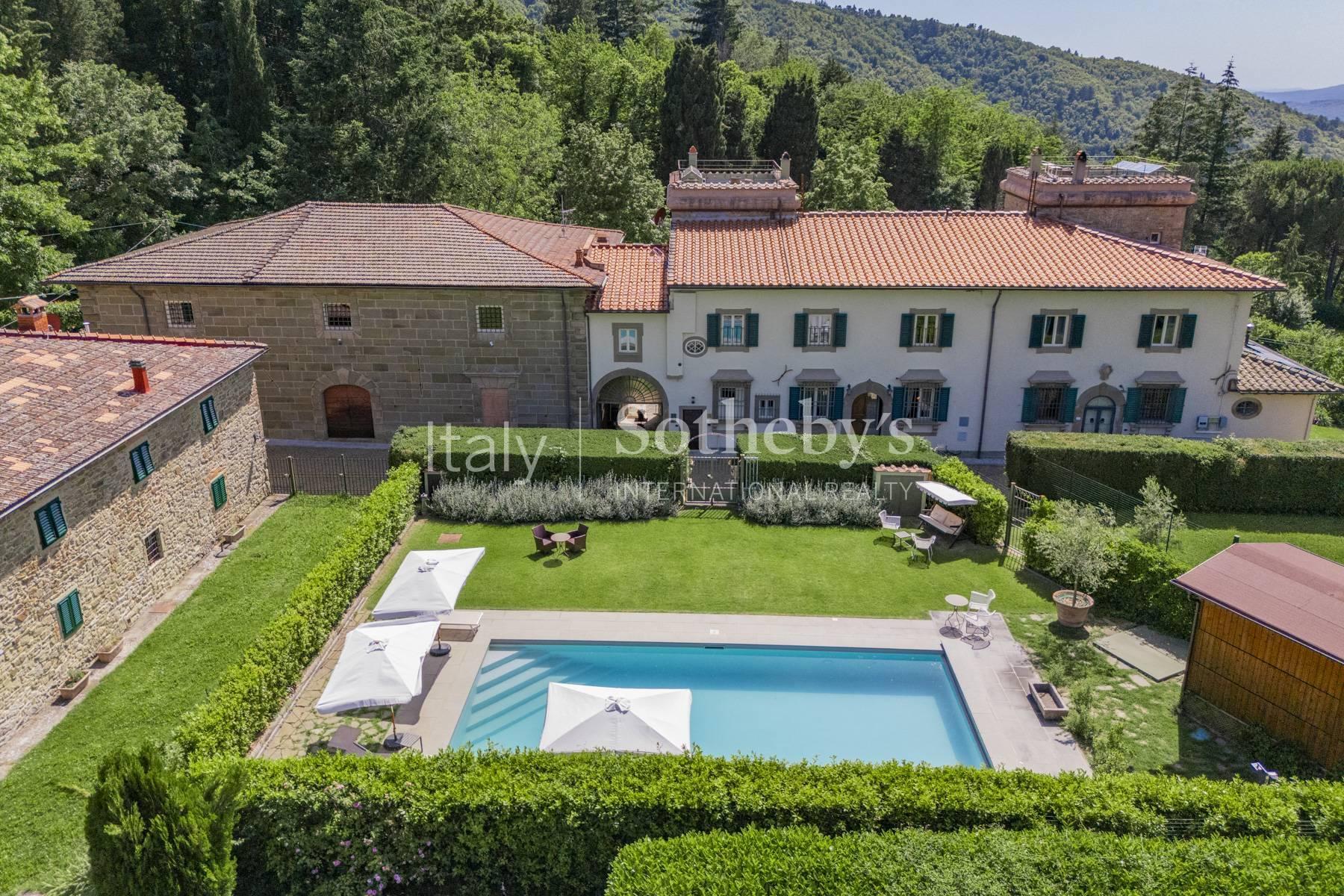 VILLA NOBILIARE DEL XVIII SECOLO CON TORRI CORONATE DA TERRAZZE PANORAMICHE - 4