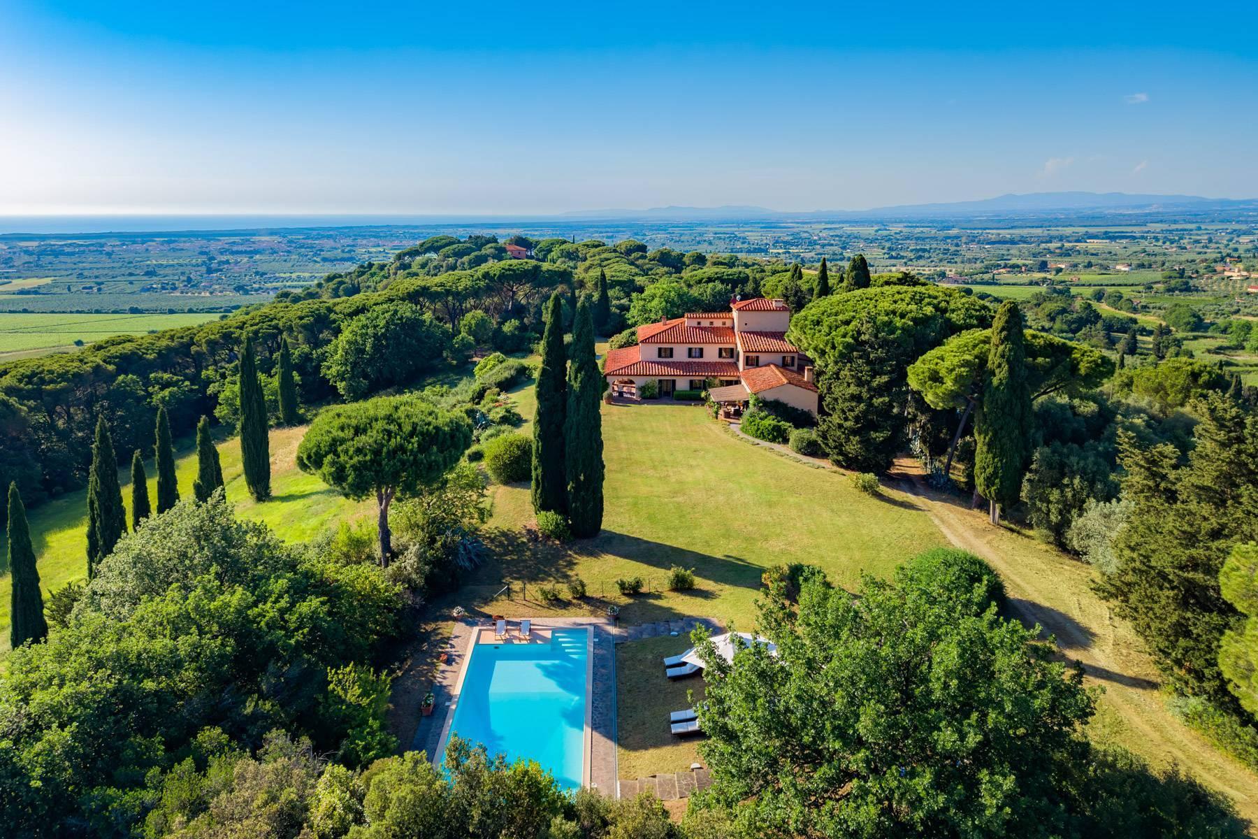 Prestigious estate with sea views in the heart of Maremma - 1