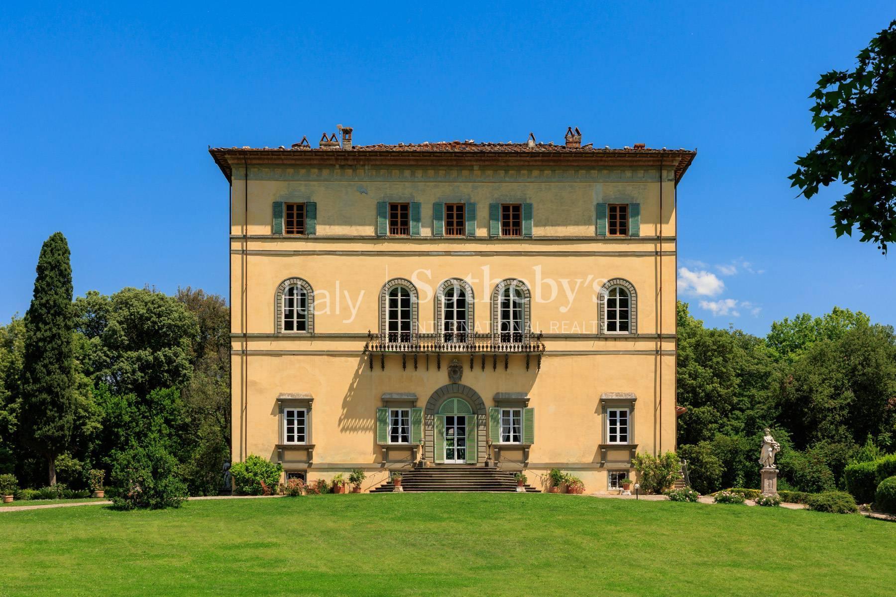 Iconic Tuscan Estate with Historic Villas and Park - 3