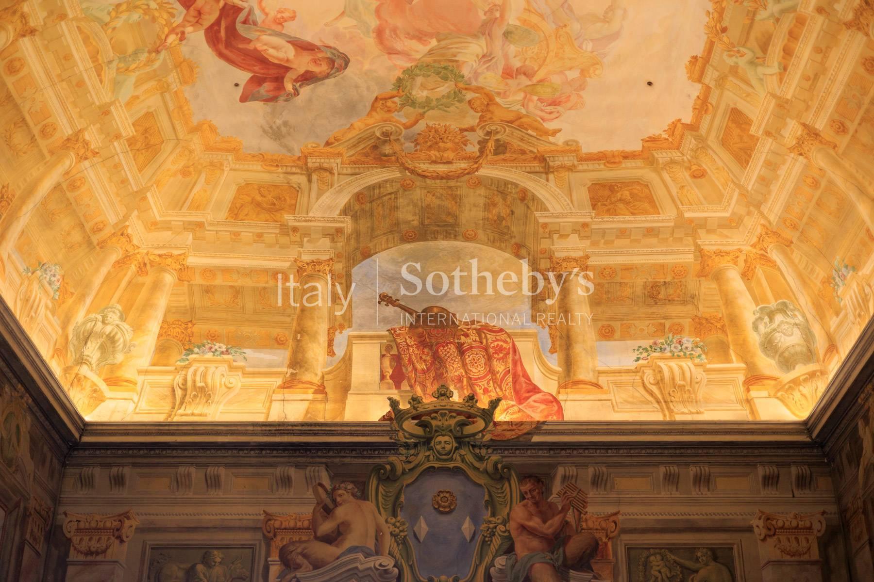 Iconic Tuscan Estate with Historic Villas and Park - 8