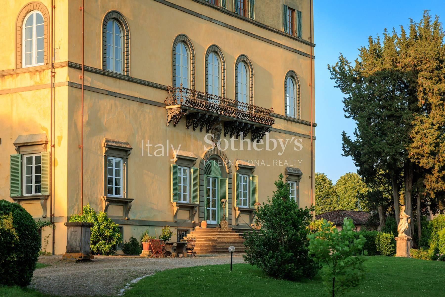 Iconic Tuscan Estate with Historic Villas and Park - 2