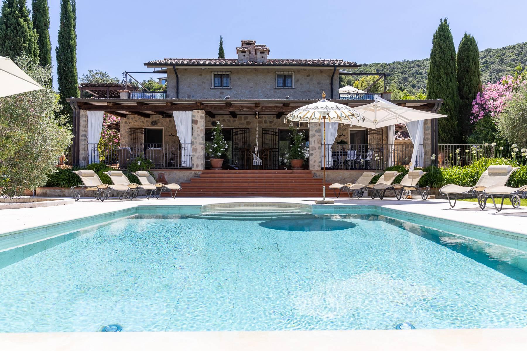 Elegante villa con piscina a Punta Ala - 1