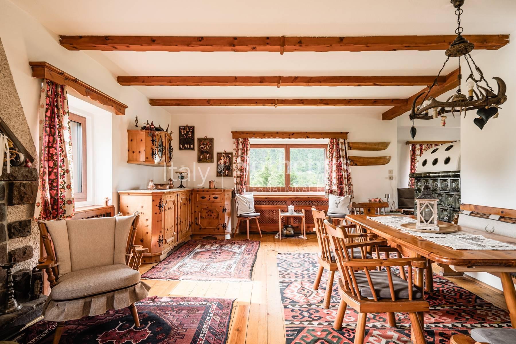 Casa di montagna con ampio terreno privato, in vendita, Ziano di Fiemme | Sotheby’s Realty Italy - 2
