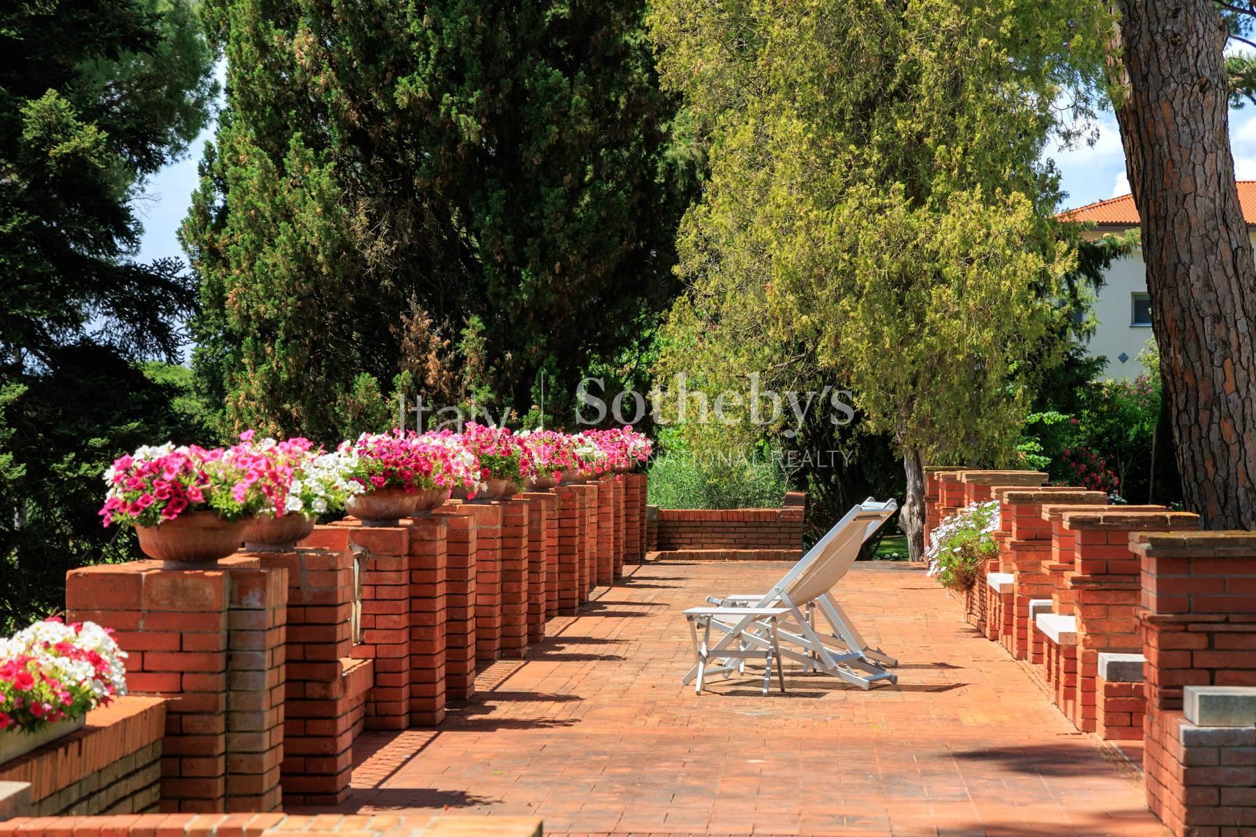 Iconica villa Liberty con campo da tennis sulle colline toscane, in vendita, Fauglia | Sotheby’s Realty Italy - 20