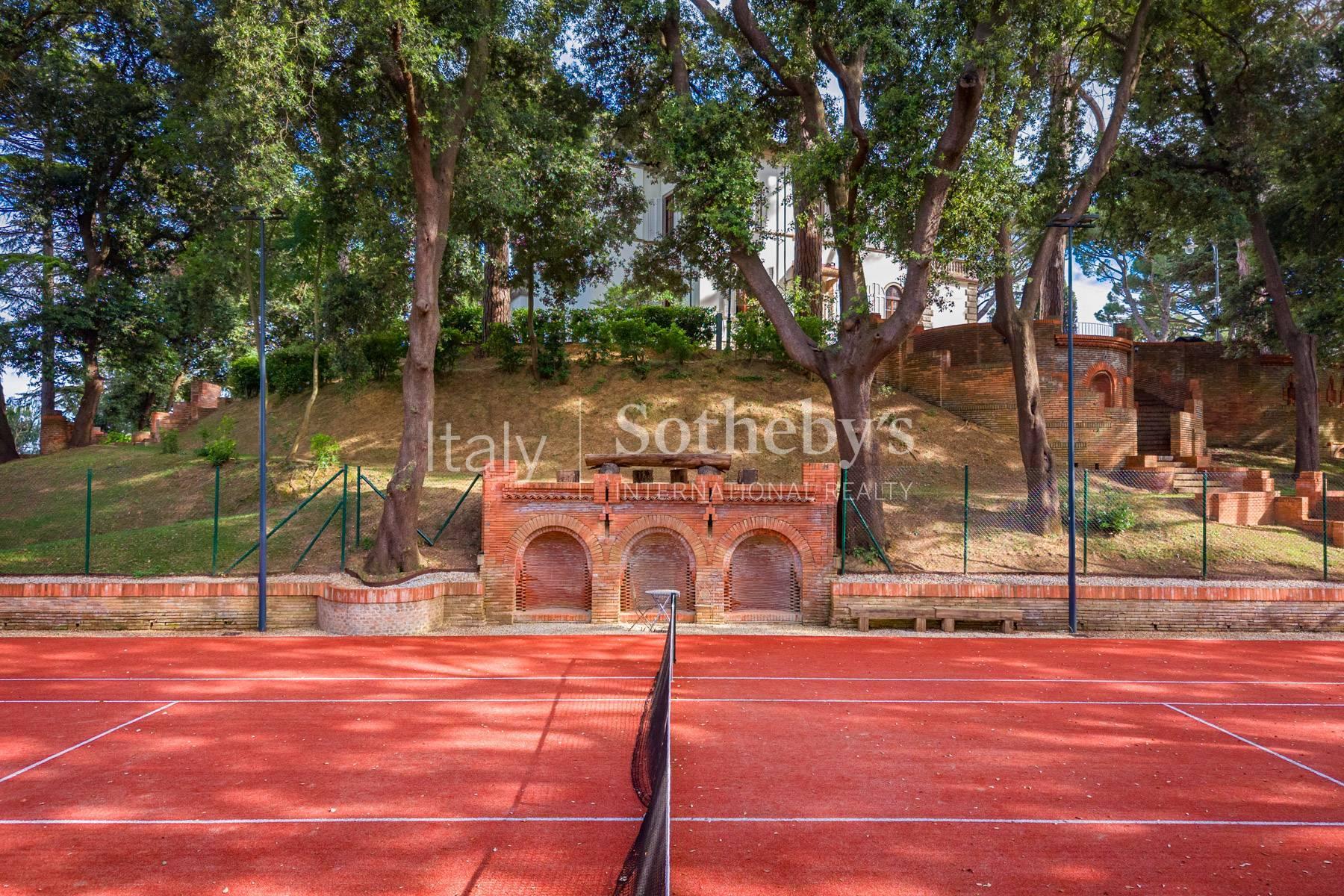 Iconica villa Liberty con campo da tennis sulle colline toscane, in vendita, Fauglia | Sotheby’s Realty Italy - 32
