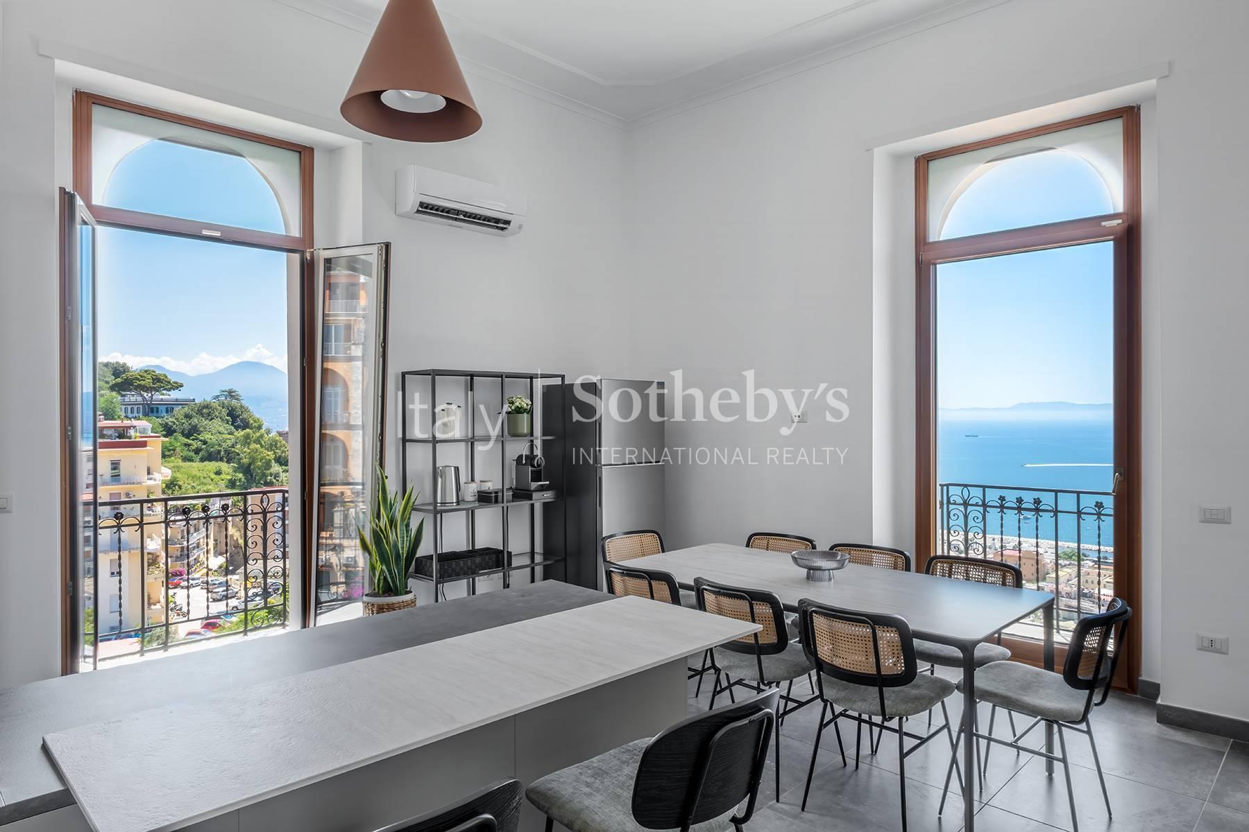 Appartamento panoramico ristrutturato e arredato, in vendita, Napoli | Sotheby’s Realty Italy - 7