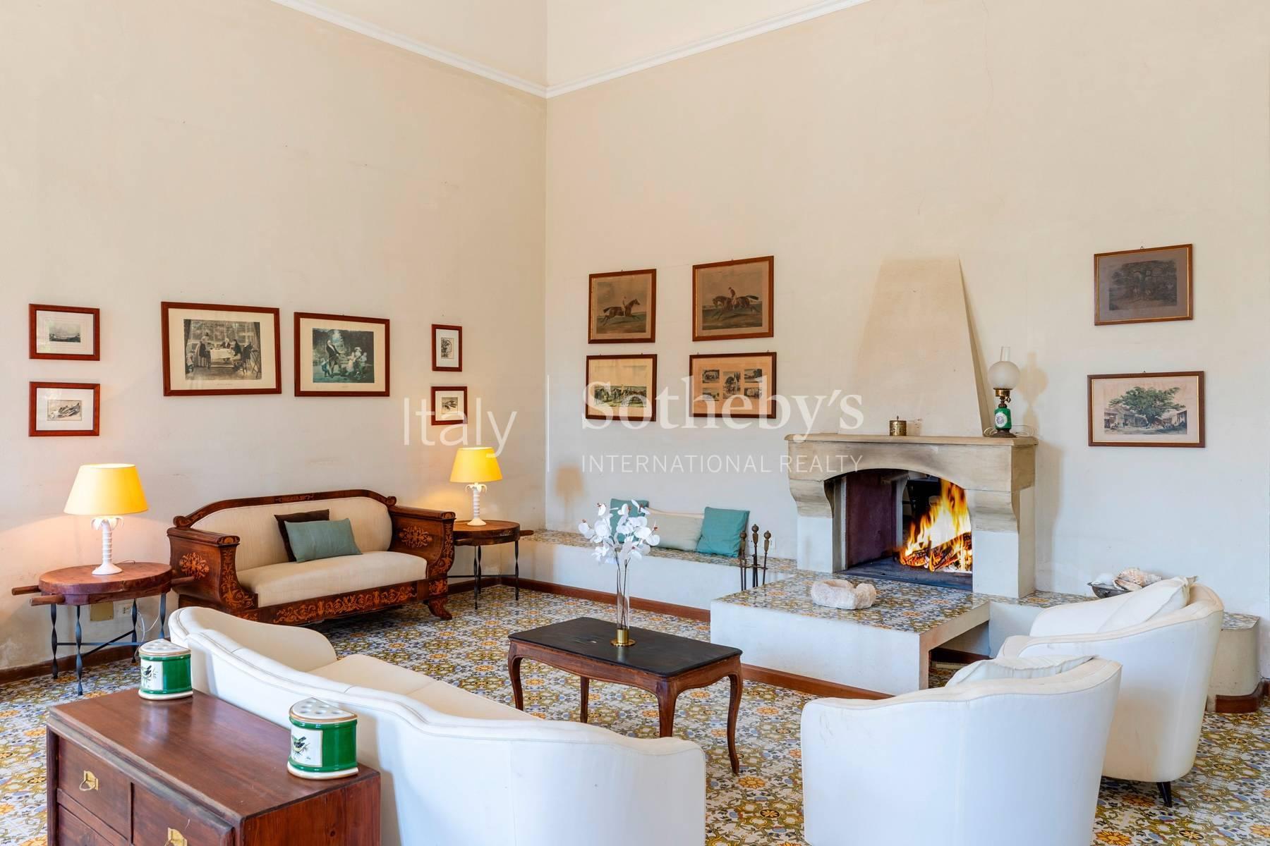 Storica villa ottocentesca con giardino a due passi dal mare - 8