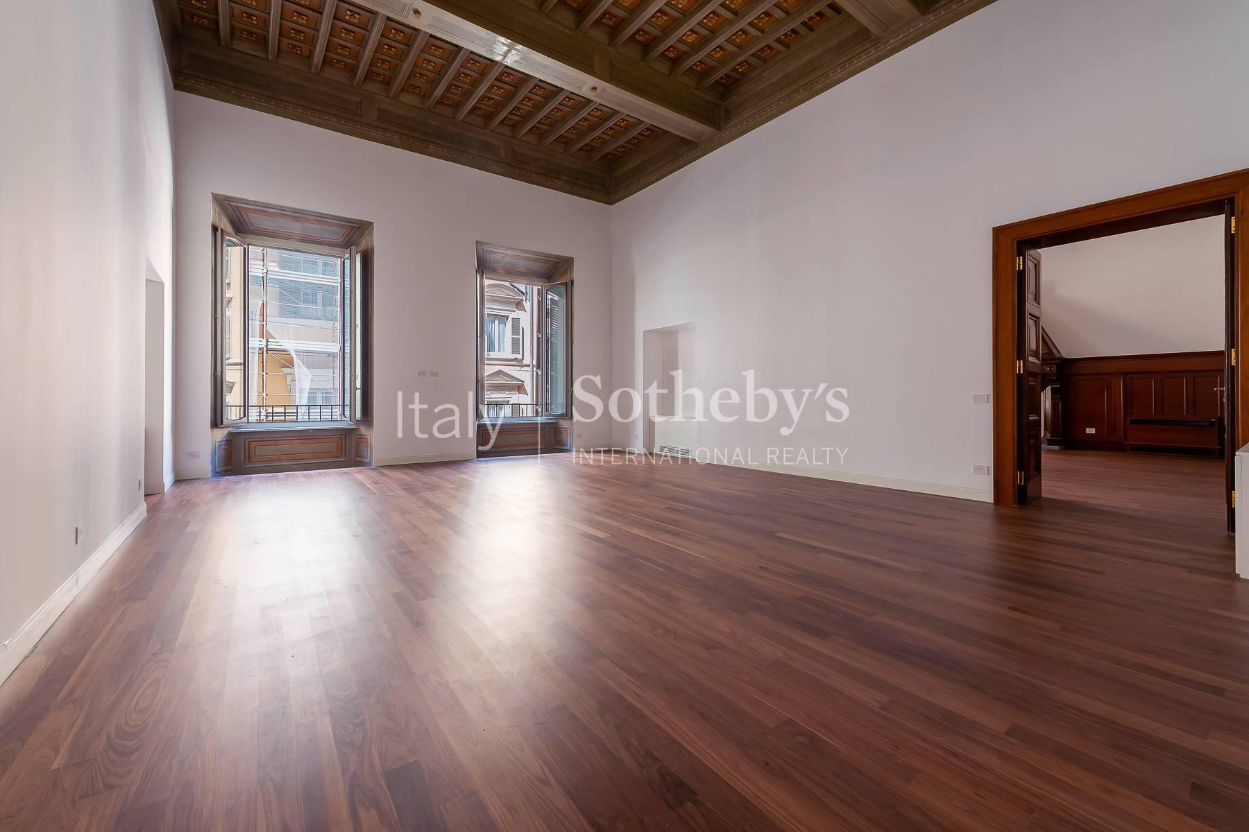 Palazzo Raggi: 18th century Piano Nobile finely restored - 4