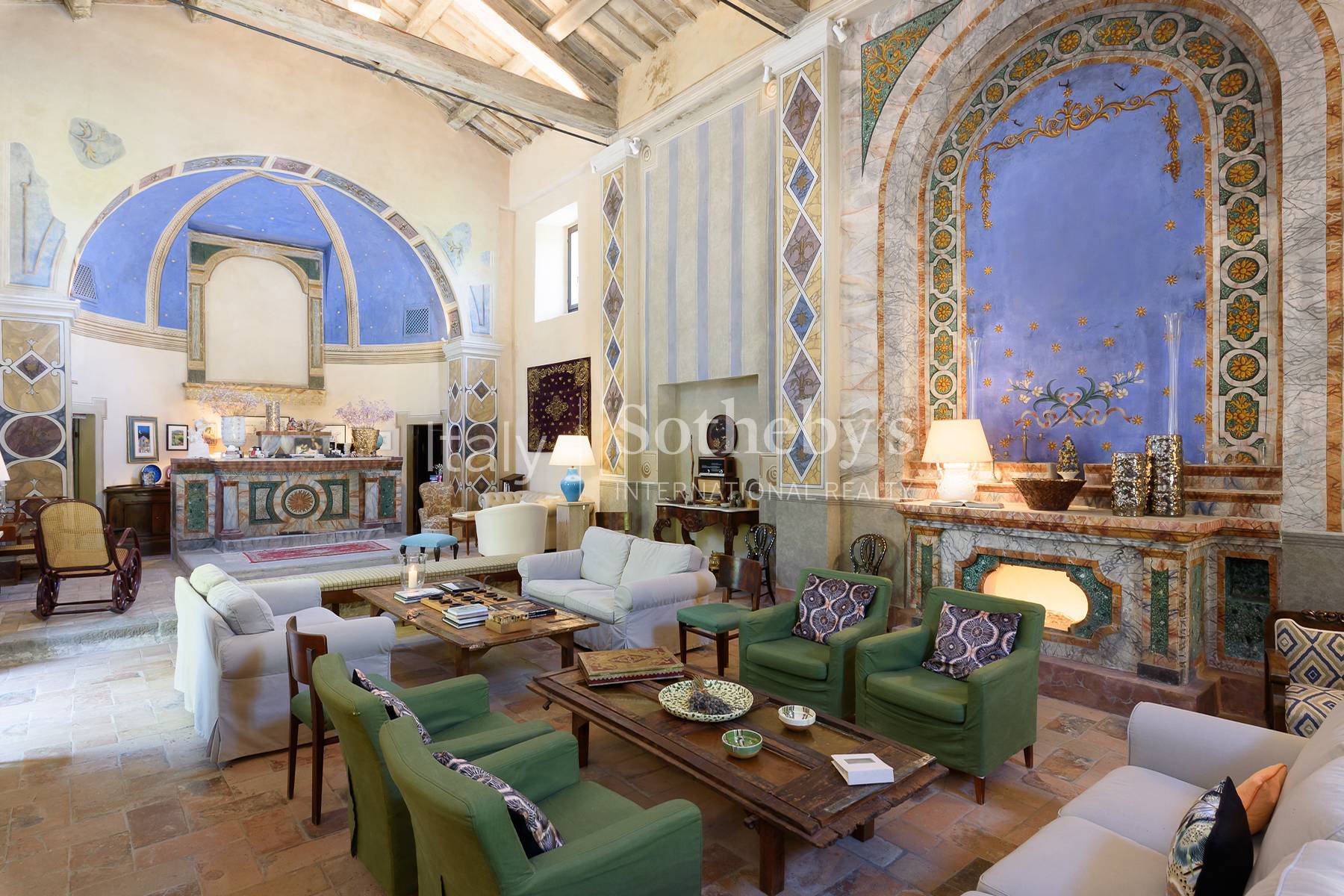 Il Lusso del Silenzio: Borgo Medievale Magnificamente Restaurato a Gubbio - 6