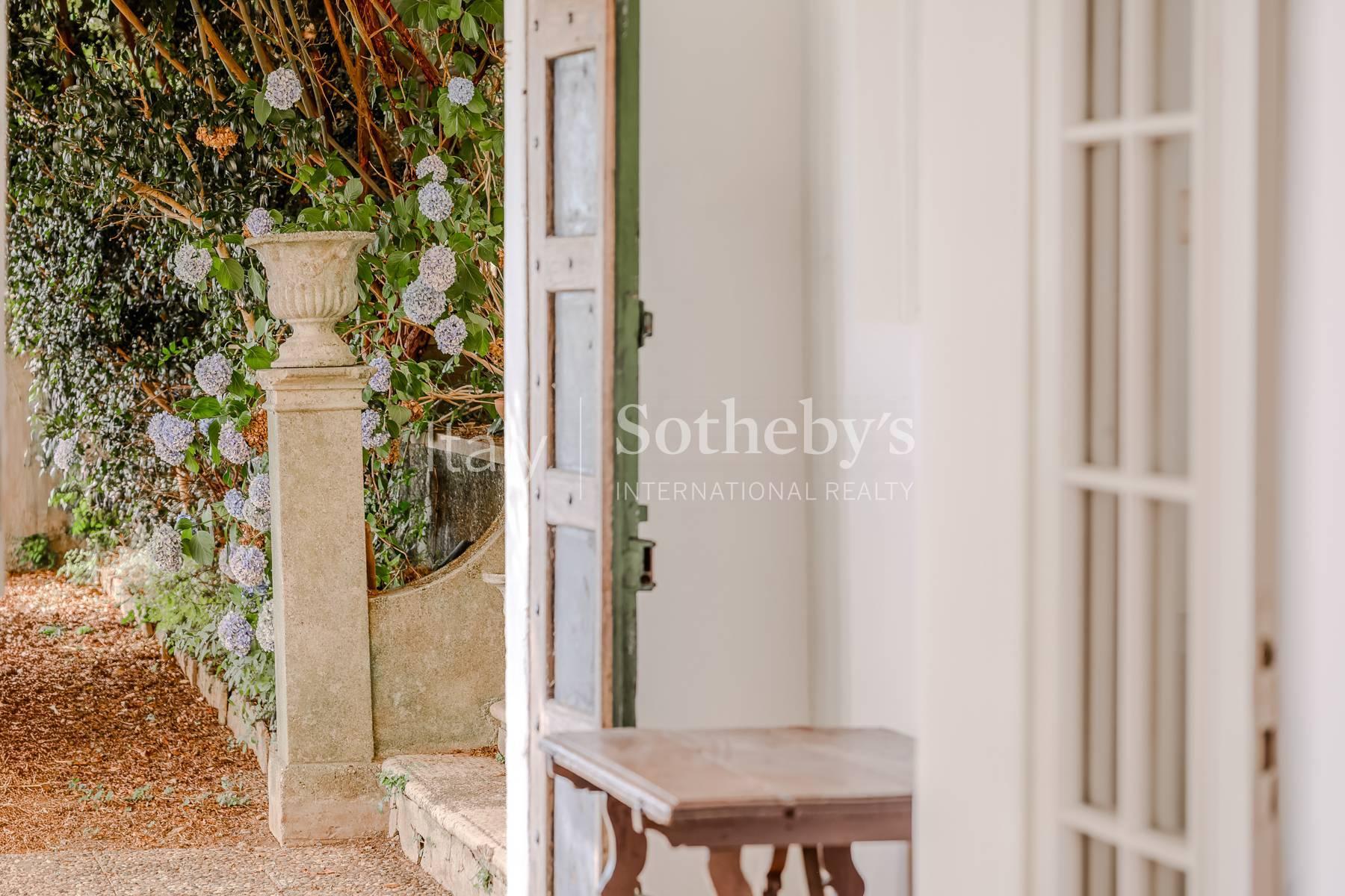 Villa storica con giardino e vista sul lago di Viverone, in vendita, Viverone | Sotheby’s Realty Italy - 4