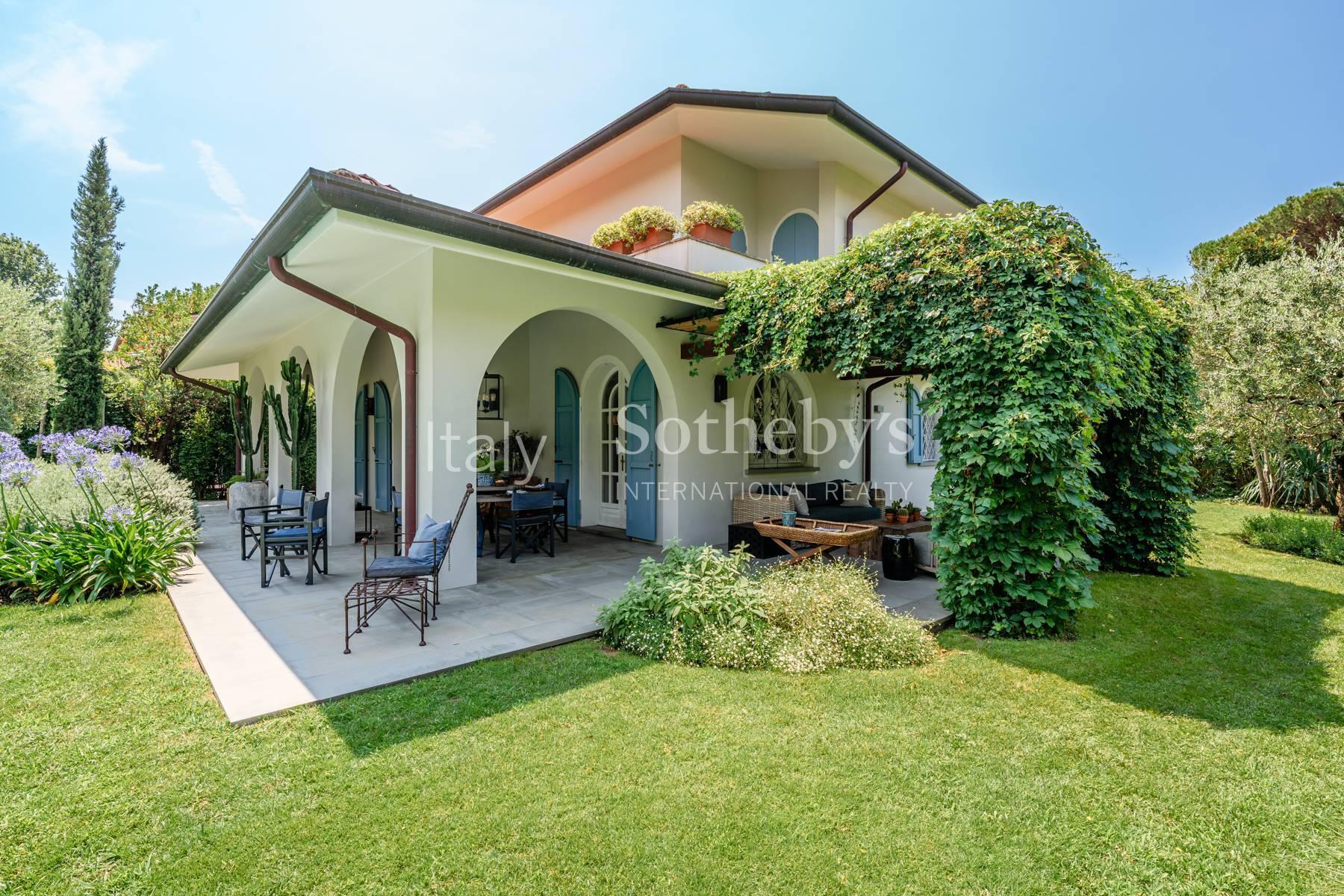 Villa ristrutturata con piscina privata a Forte dei Marmi - 6