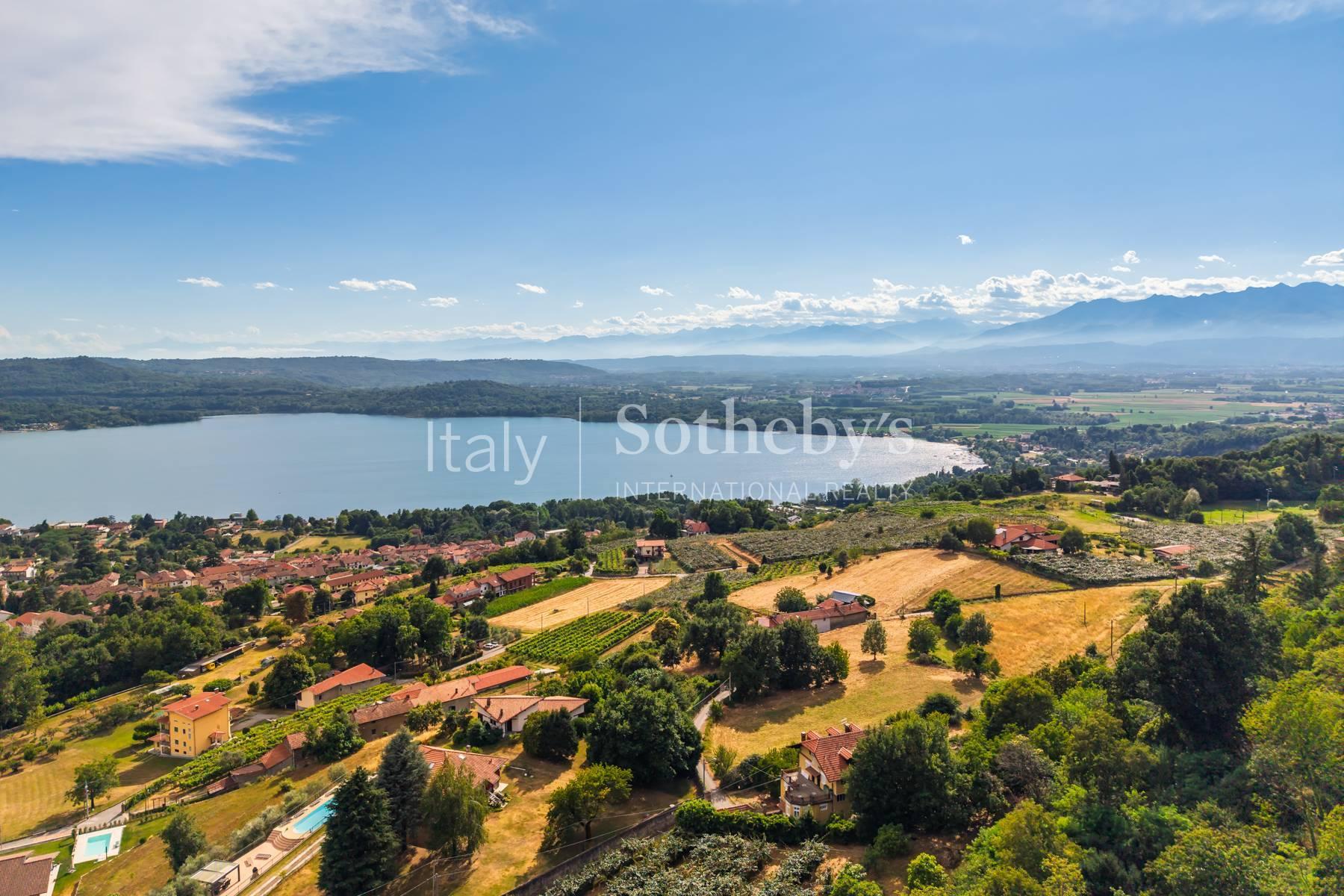 Villa storica con giardino e vista sul lago di Viverone, in vendita, Viverone | Sotheby’s Realty Italy - 2