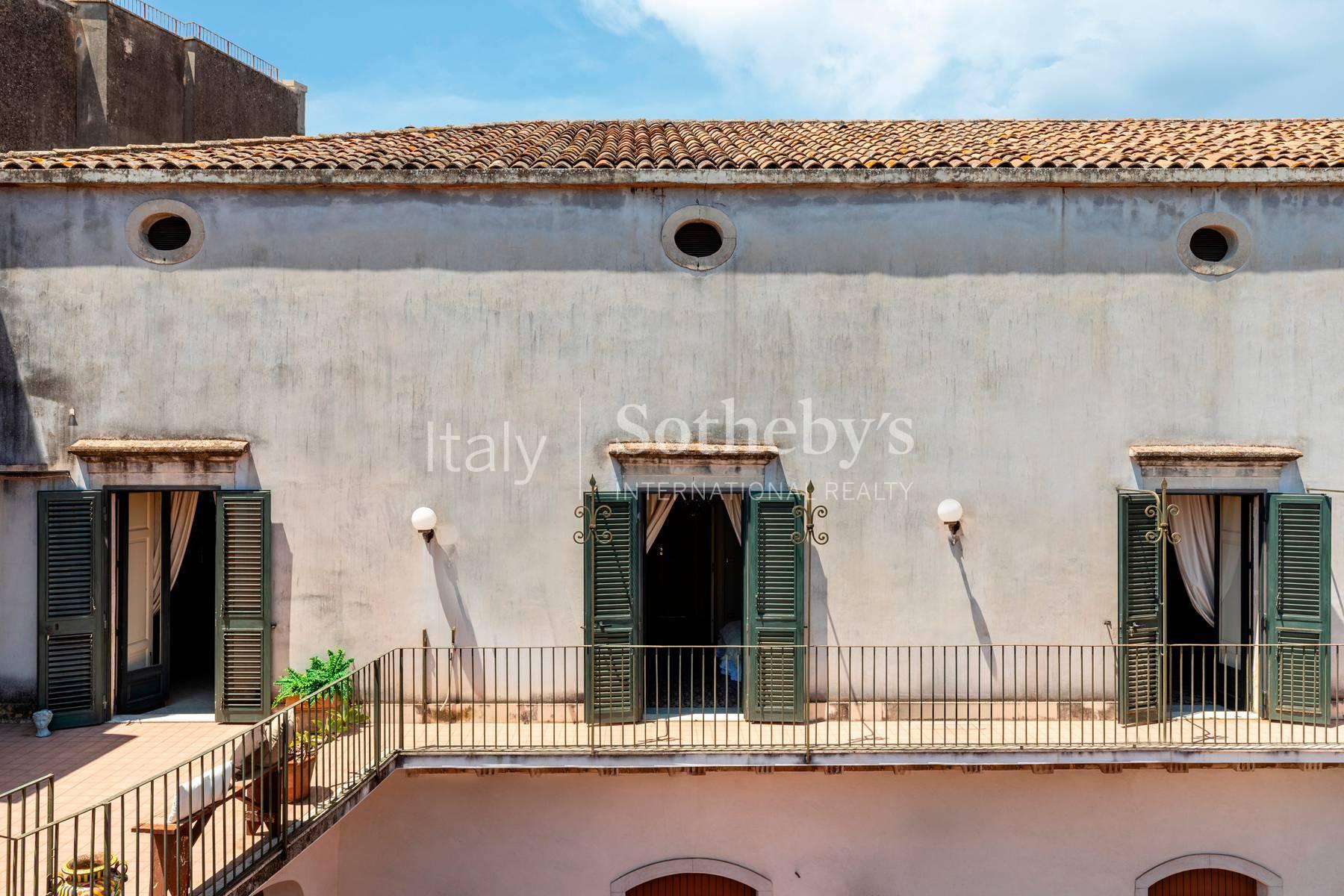 Prestigiosa dimora nobiliare con grandi terrazze sul corso, in vendita, Acireale | Sotheby’s Realty Italy - 29