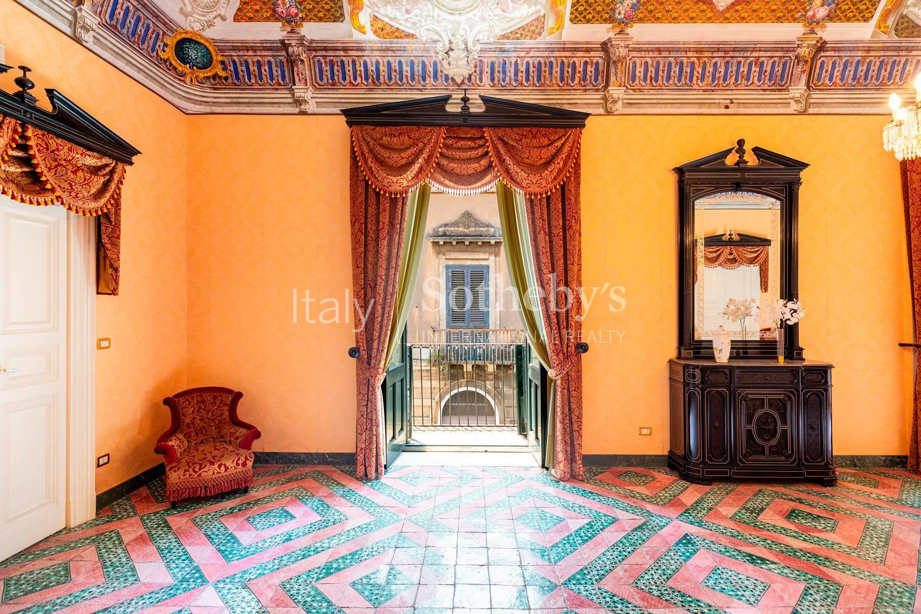 Prestigiosa dimora nobiliare con grandi terrazze sul corso, in vendita, Acireale | Sotheby’s Realty Italy - 2